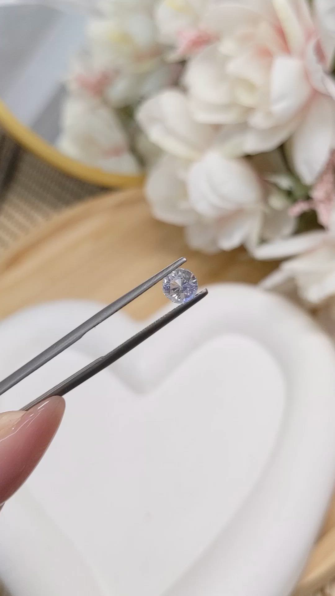 0.71 Ct. Rainbow Moonstone from Ceylon (Sri Lanka) Size Video