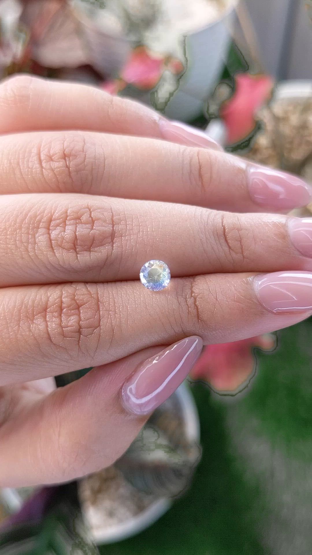 0.71 Ct. Rainbow Moonstone from Ceylon (Sri Lanka) Size Video