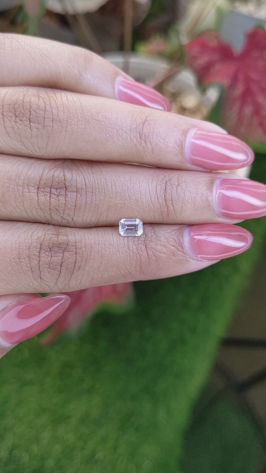 0.40 Ct. Rainbow Moonstone from Ceylon (Sri Lanka) Size Video