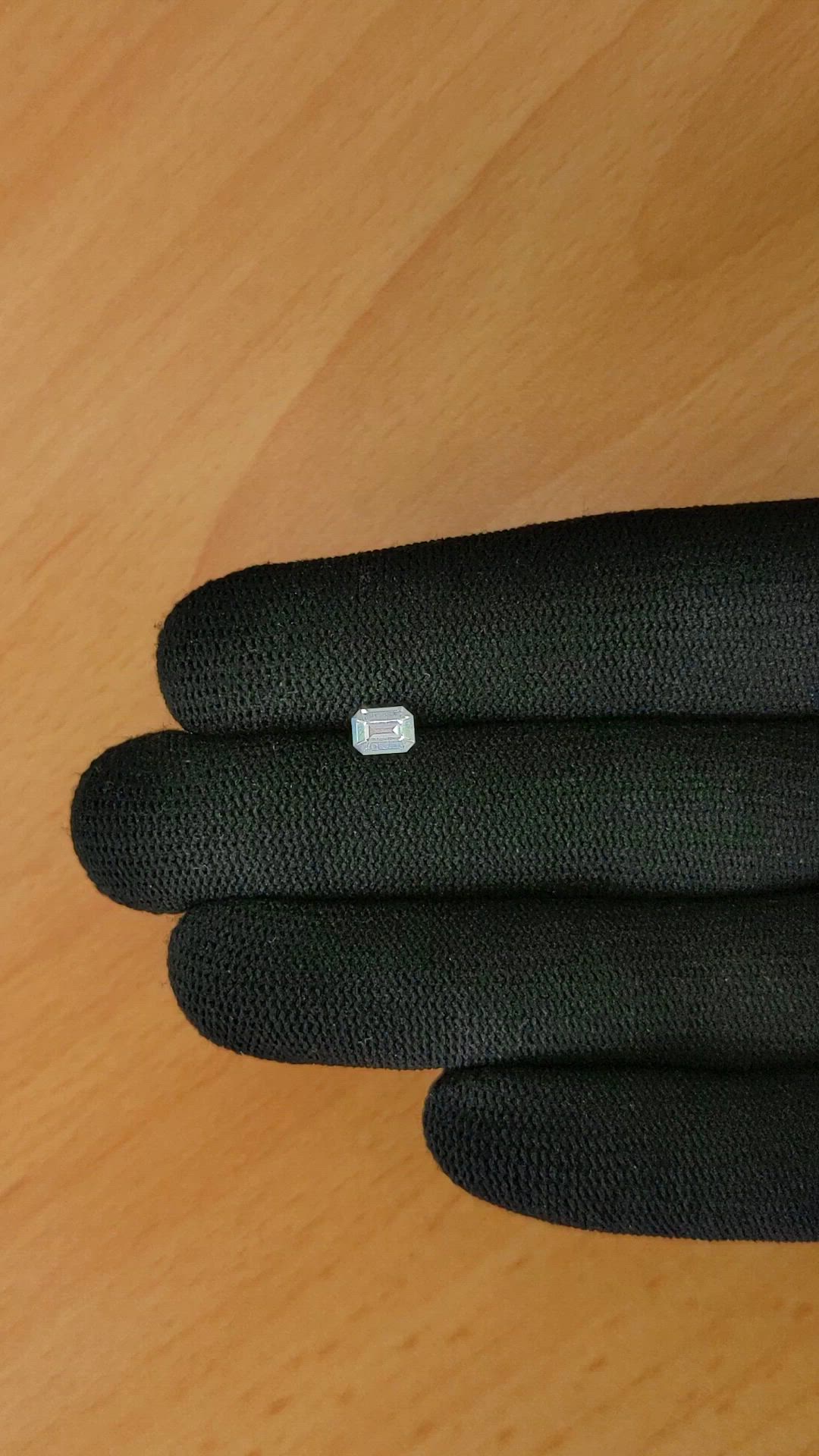 0.40 Ct. Rainbow Moonstone from Ceylon (Sri Lanka) Size Video