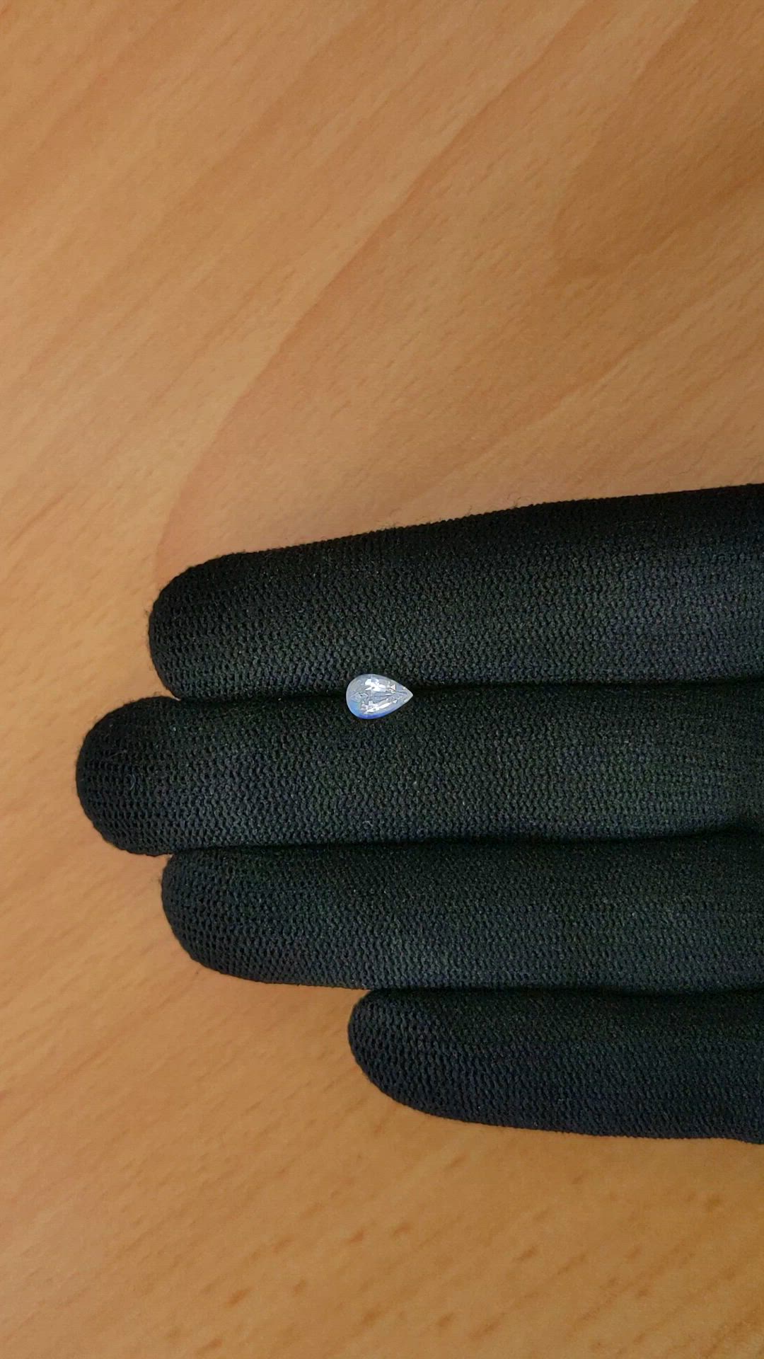 0.50 Ct. Rainbow Moonstone from Ceylon (Sri Lanka) Size Video