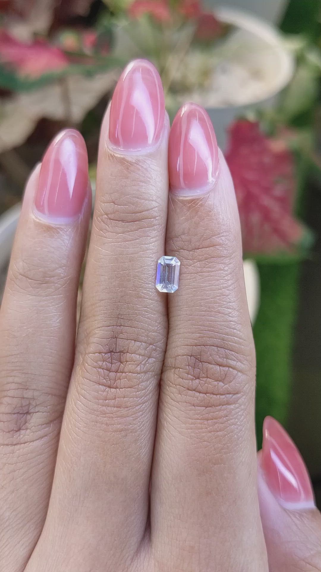 0.45 Ct. Rainbow Moonstone from Ceylon (Sri Lanka) Size Video