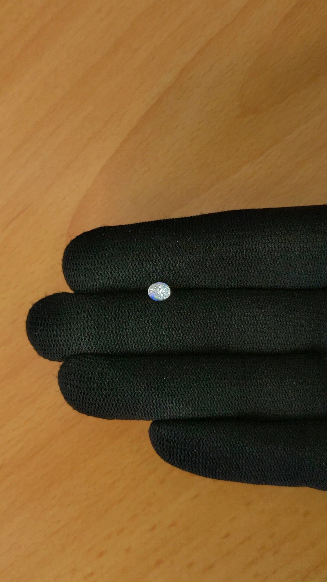 0.42 Ct. Rainbow Moonstone from Ceylon (Sri Lanka) Size Video