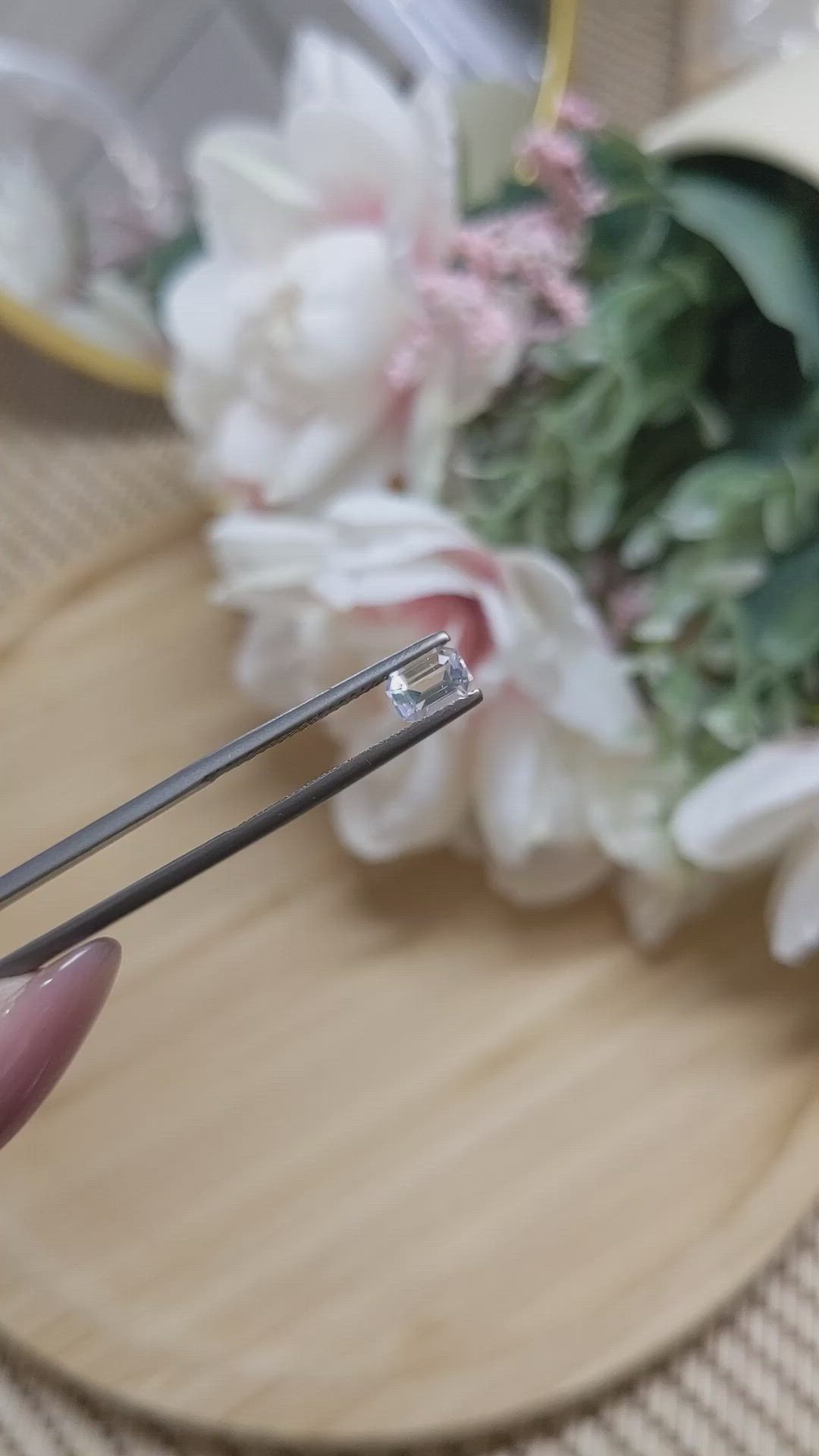 0.52 Ct. Rainbow Moonstone from Ceylon (Sri Lanka) Size Video