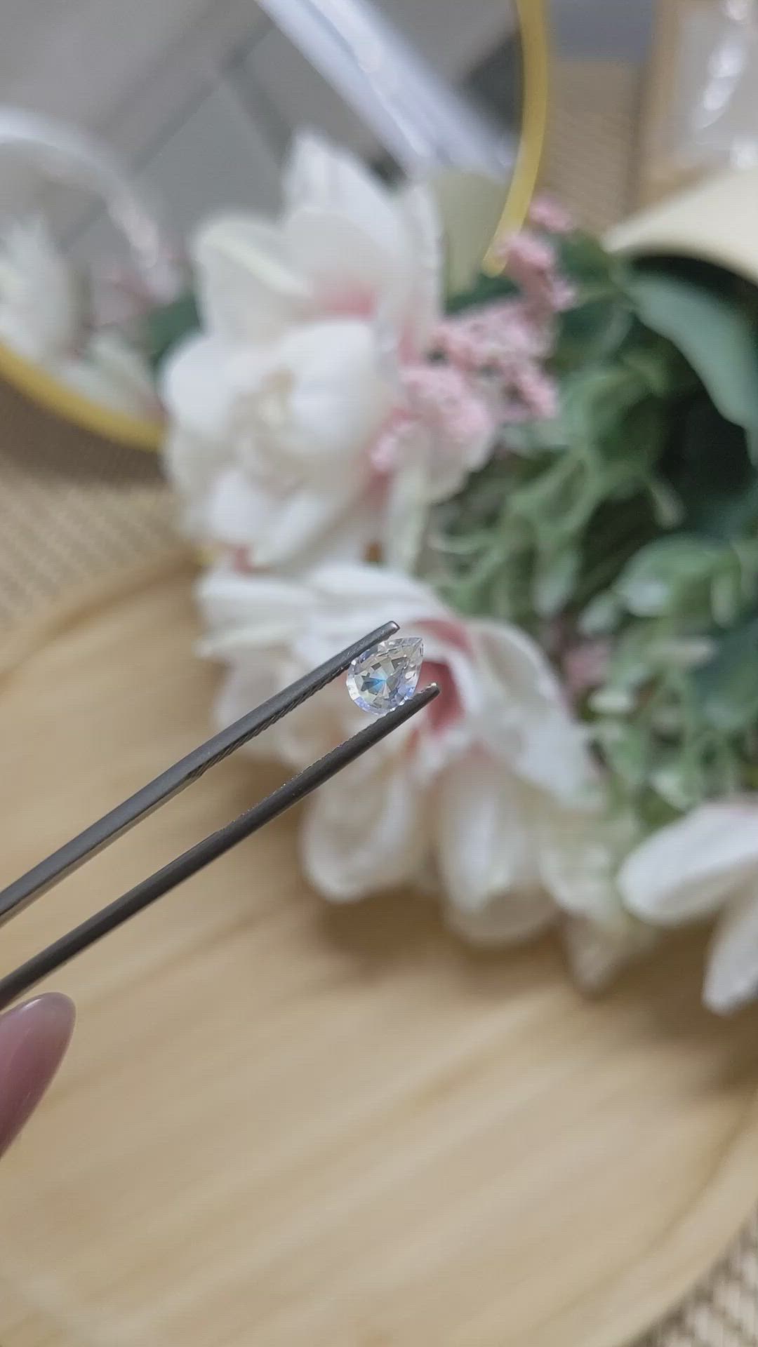 0.46 Ct. Rainbow Moonstone from Ceylon (Sri Lanka) Size Video