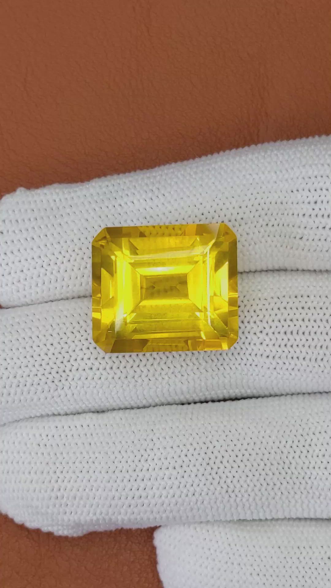 28.78 Ct. Yellow Citrine from Ceylon (Sri Lanka) Size Video
