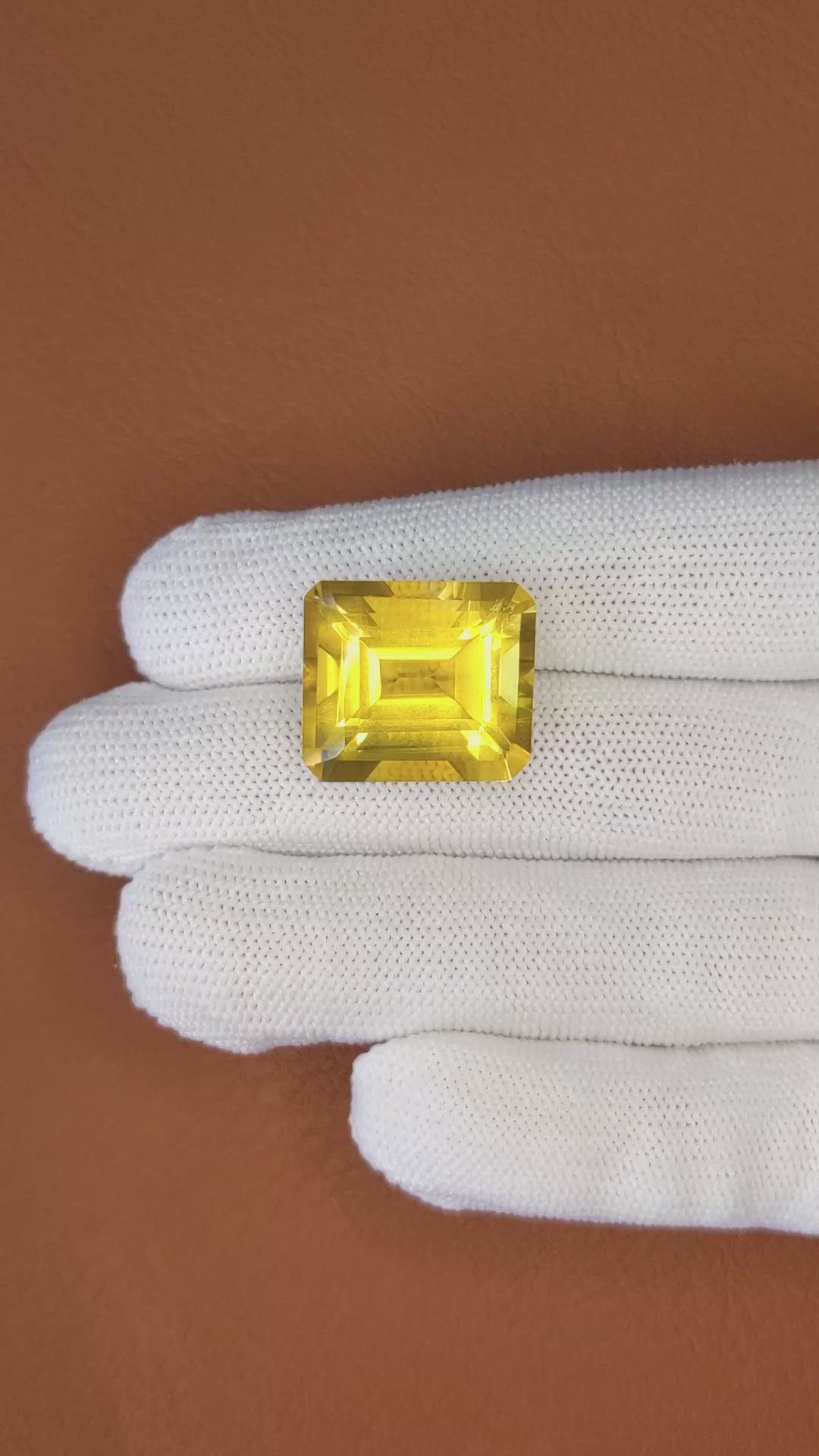 28.78 Ct. Yellow Citrine from Ceylon (Sri Lanka) Size Video