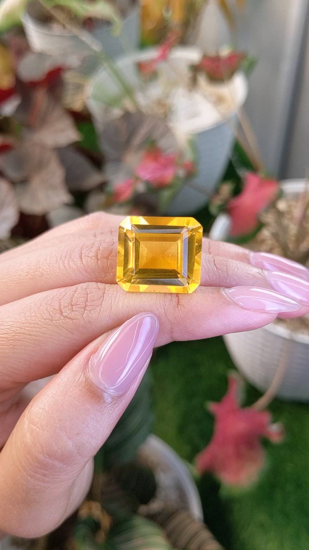 24.73 Ct. Yellow Citrine from Ceylon (Sri Lanka) Size Video