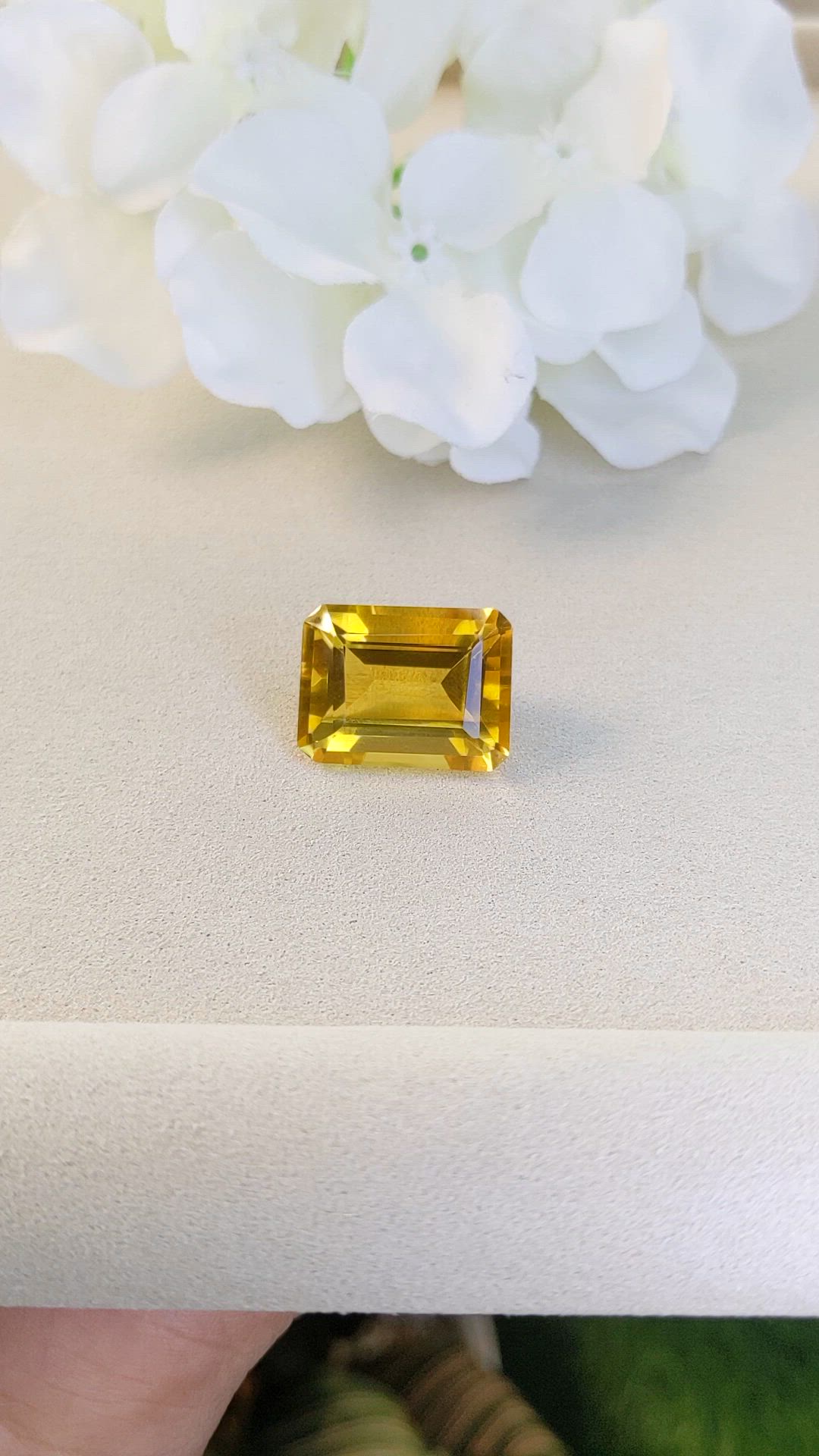 24.75 Ct. Yellow Citrine from Ceylon (Sri Lanka) Size Video