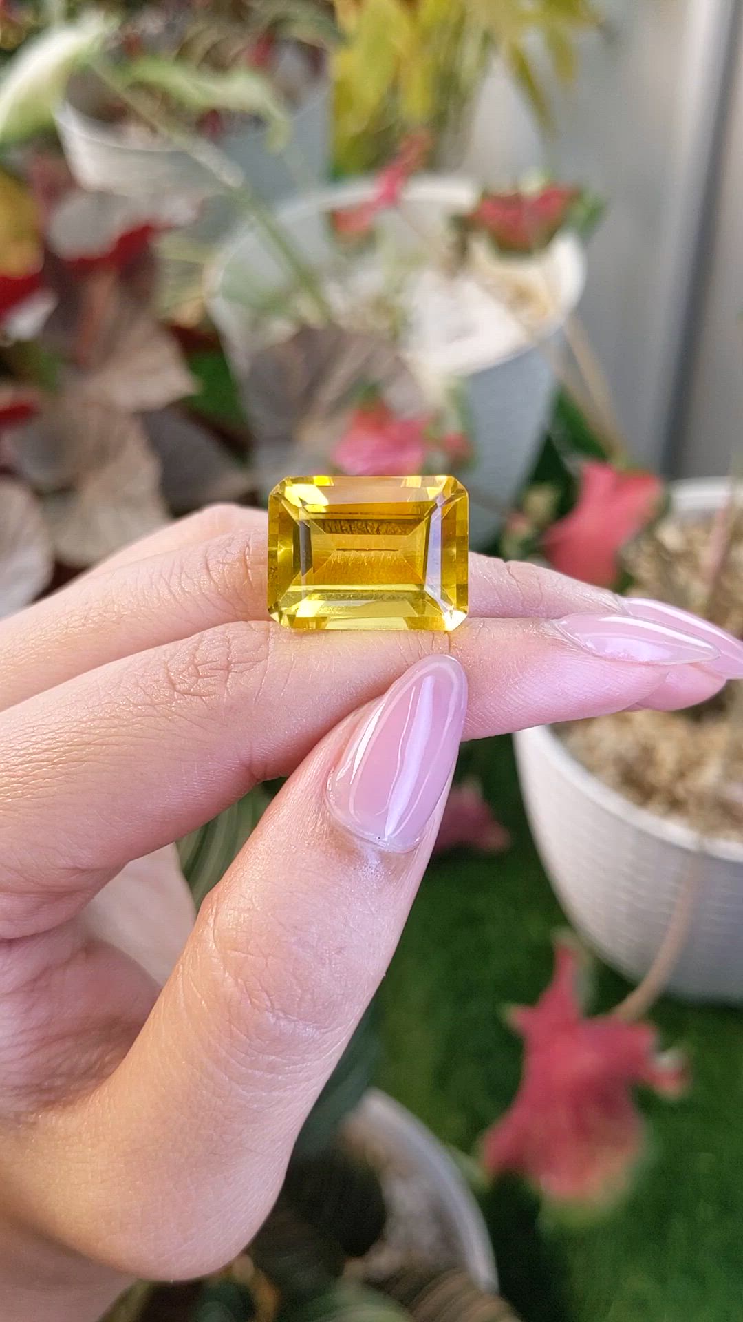 24.75 Ct. Yellow Citrine from Ceylon (Sri Lanka) Size Video