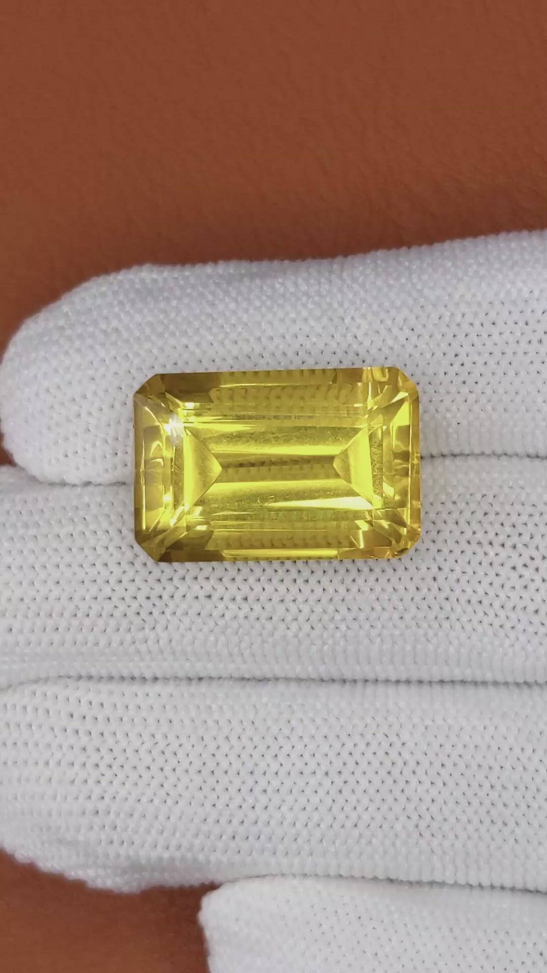 25.94 Ct. Yellow Citrine from Ceylon (Sri Lanka) Size Video