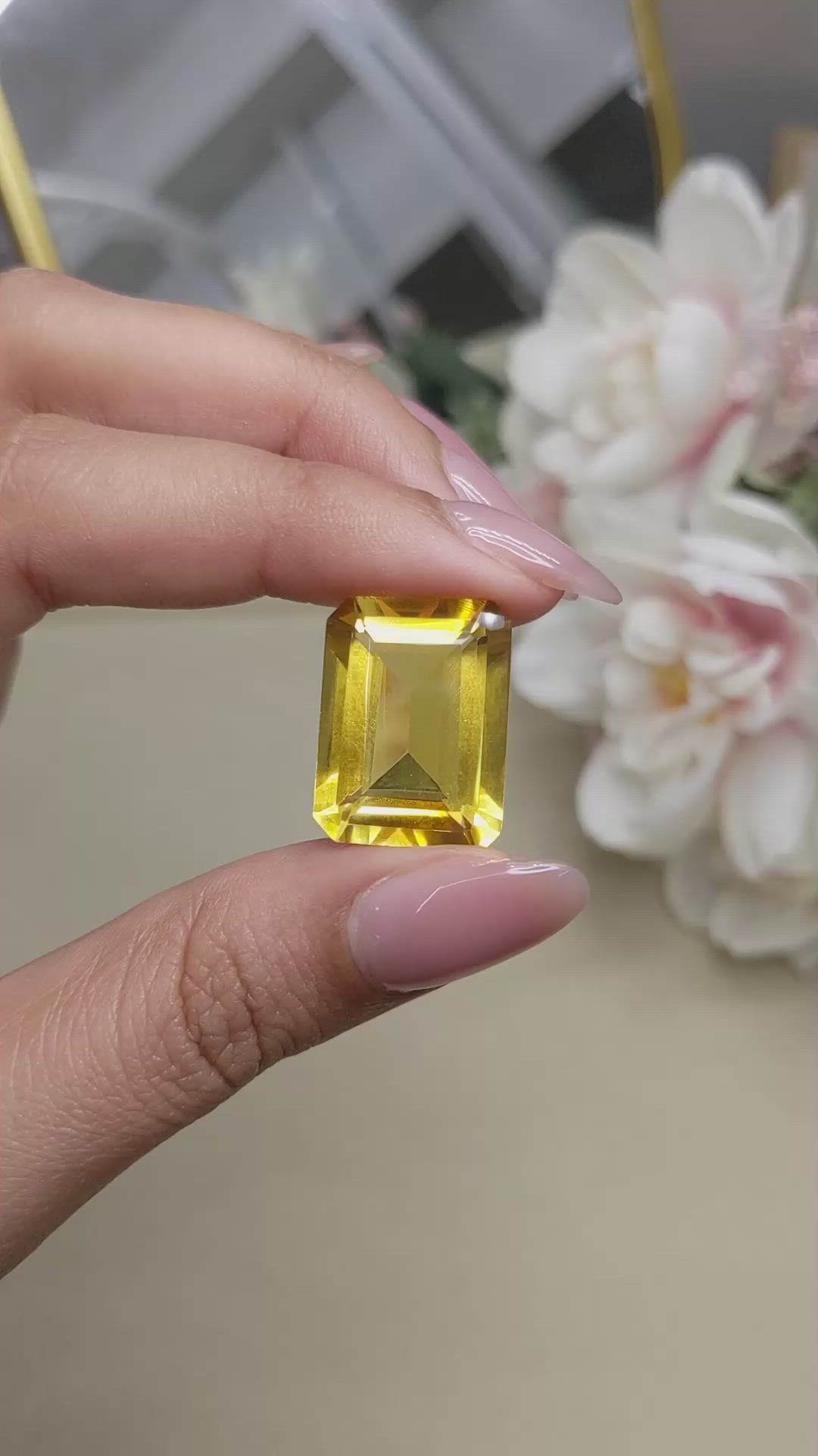 21.43 Ct. Yellow Citrine from Ceylon (Sri Lanka) Size Video
