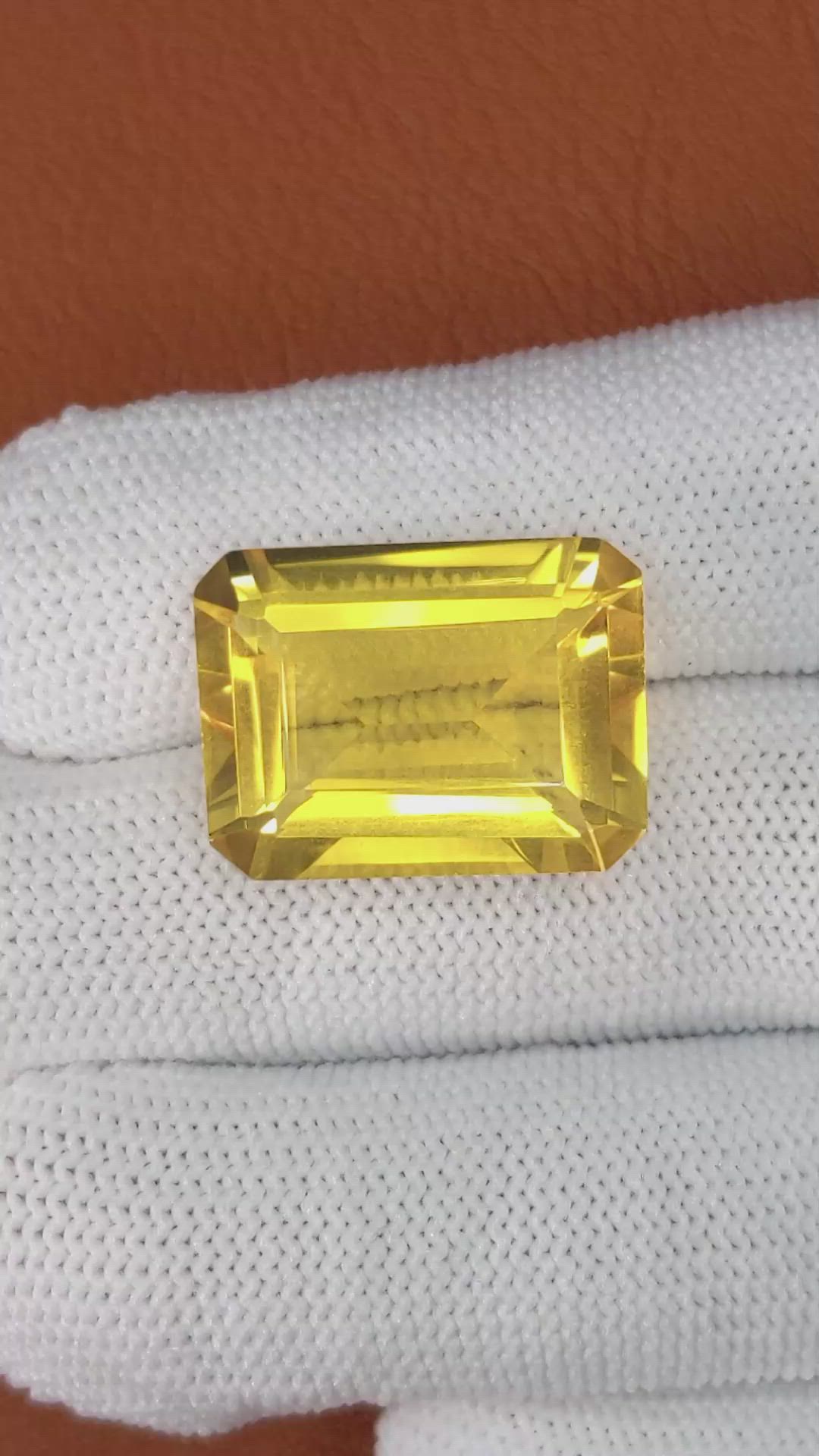 21.43 Ct. Yellow Citrine from Ceylon (Sri Lanka) Size Video