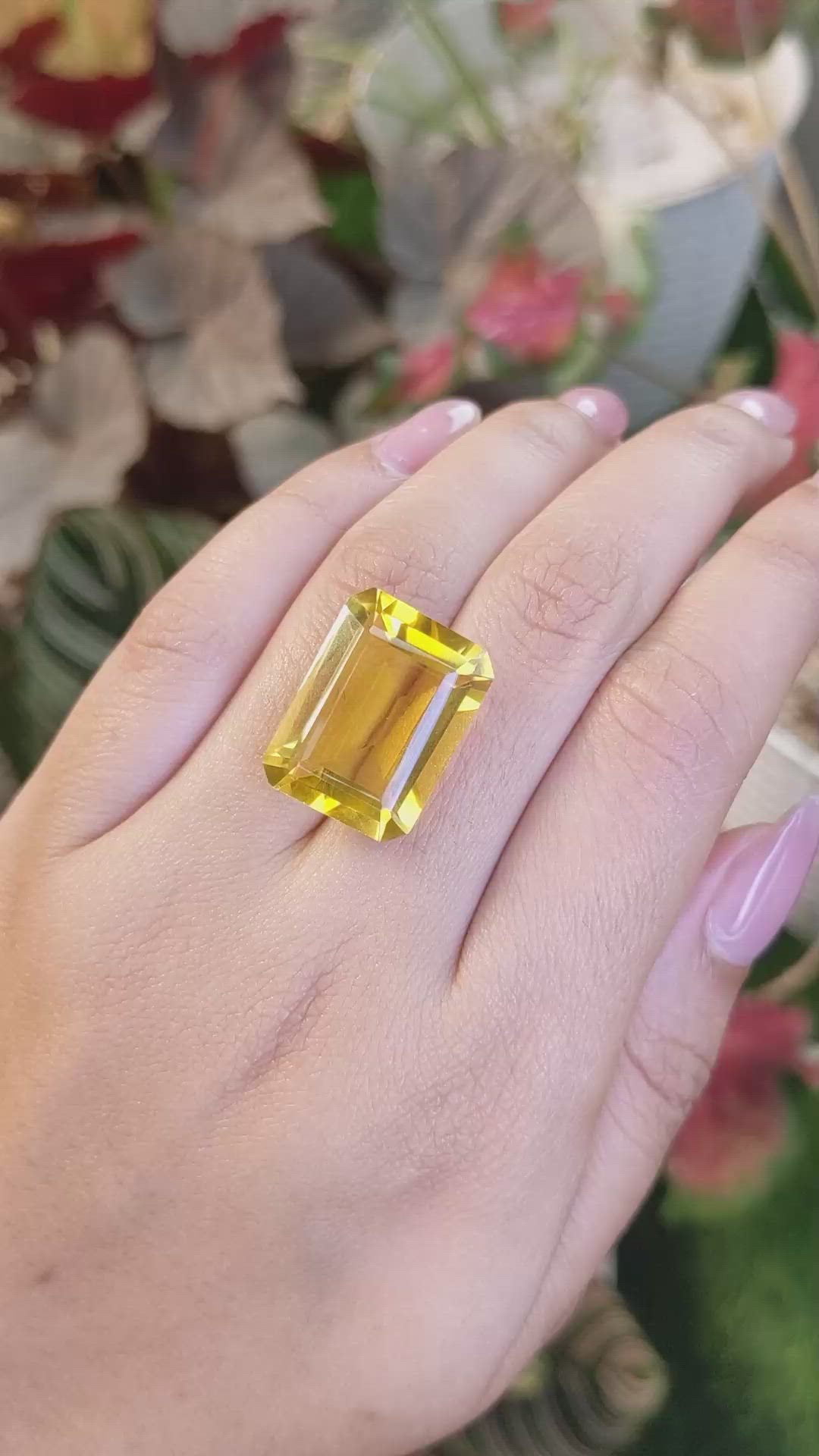 21.43 Ct. Yellow Citrine from Ceylon (Sri Lanka) Size Video