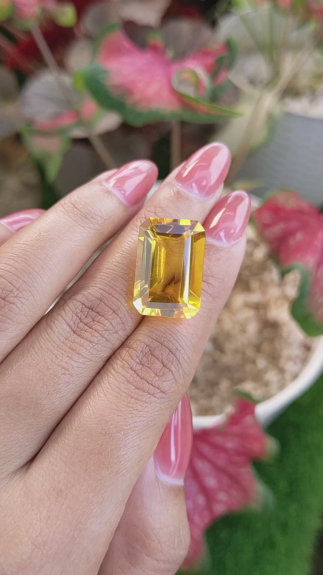 16.98 Ct. Yellowish Orange Citrine from Ceylon (Sri Lanka) Size Video