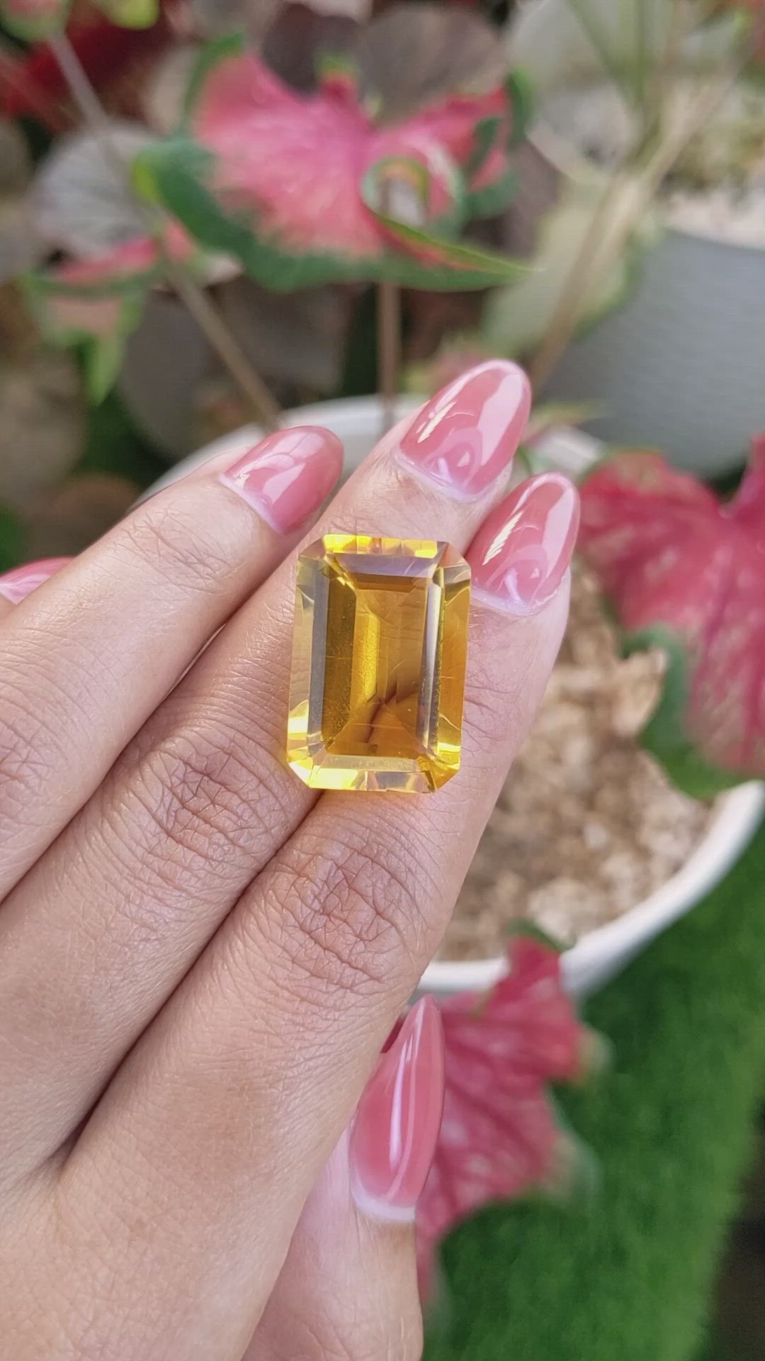 20.63 Ct. Yellowish Orange Citrine from Ceylon (Sri Lanka) Size Video