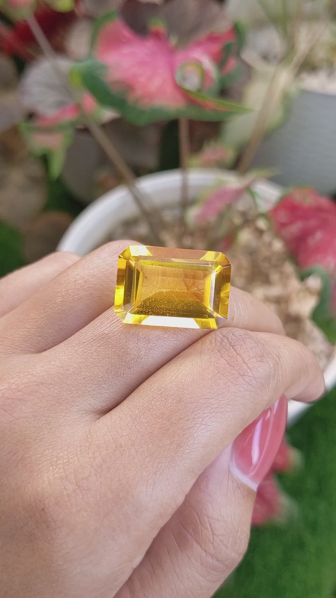 20.63 Ct. Yellowish Orange Citrine from Ceylon (Sri Lanka) Size Video
