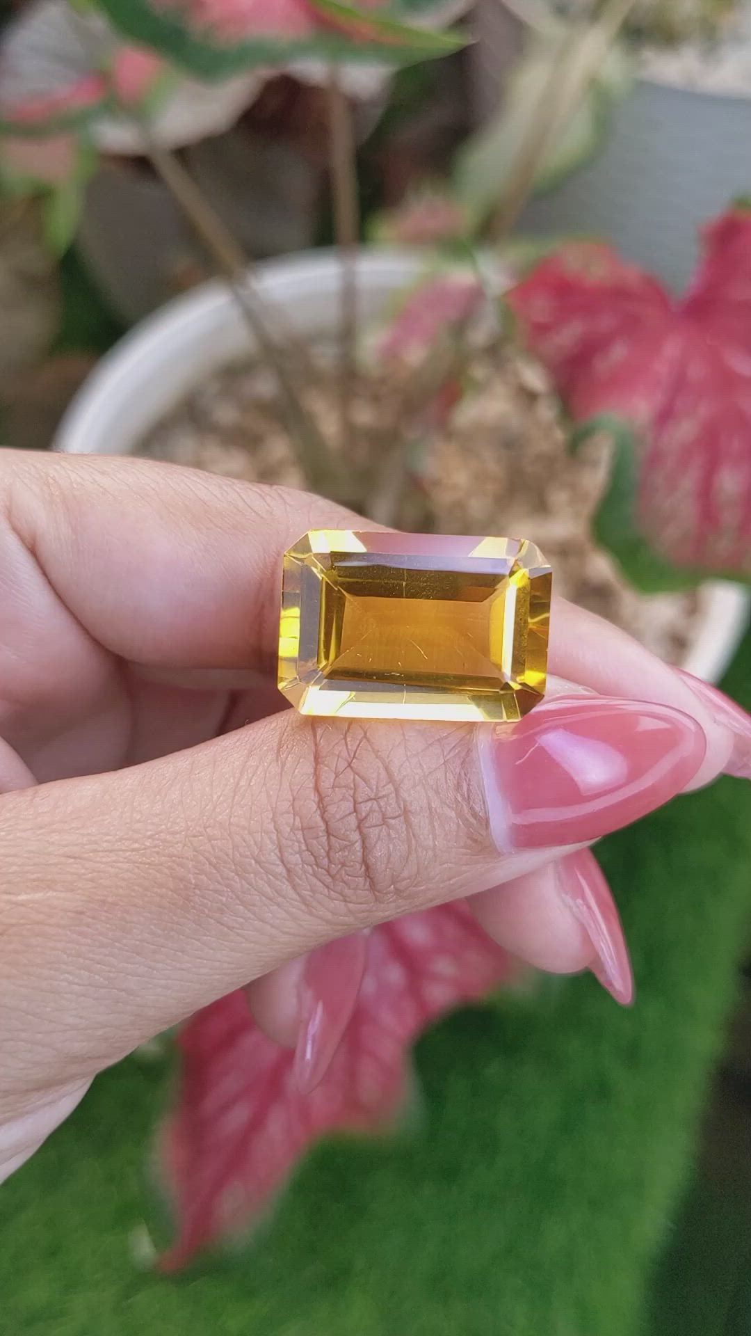 20.63 Ct. Yellowish Orange Citrine from Ceylon (Sri Lanka) Size Video