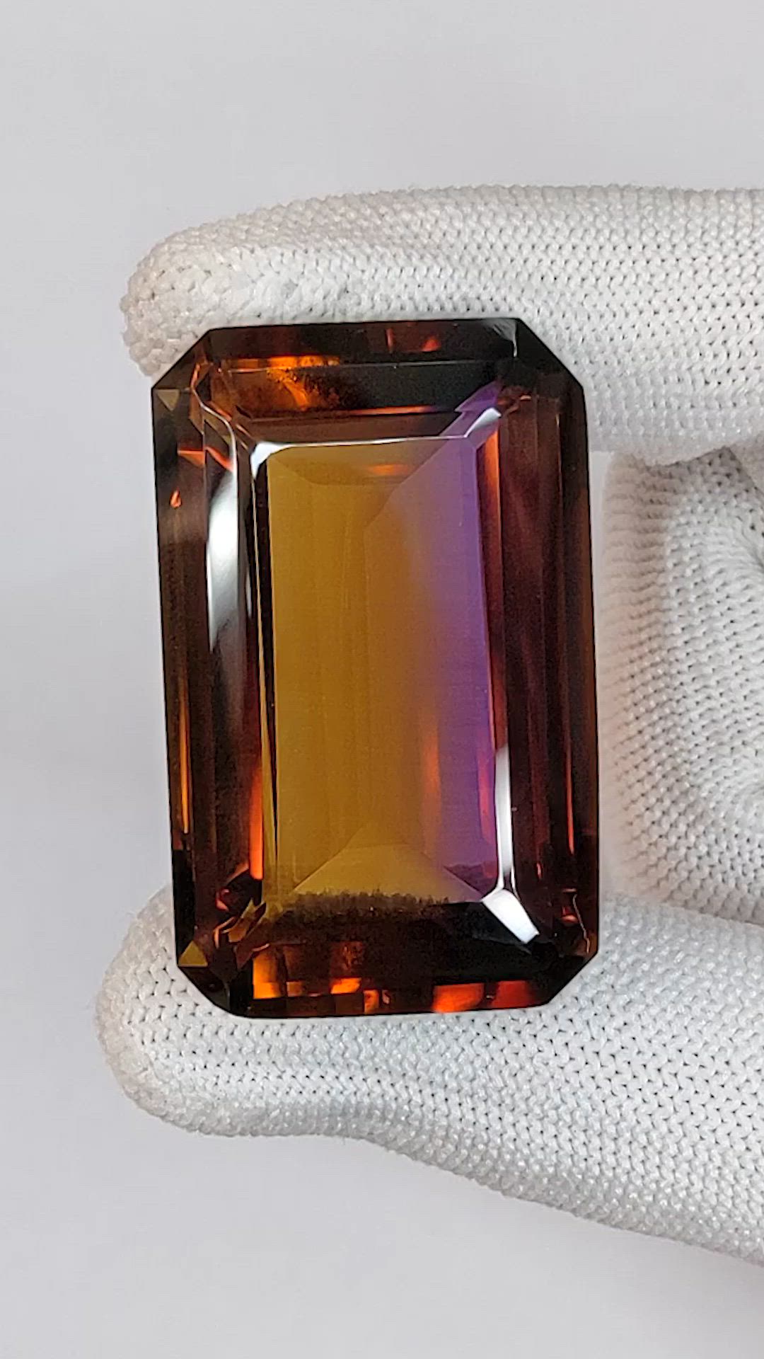 127.17 Ct. Bi Color Ametrine from Ceylon (Sri Lanka) Size Video