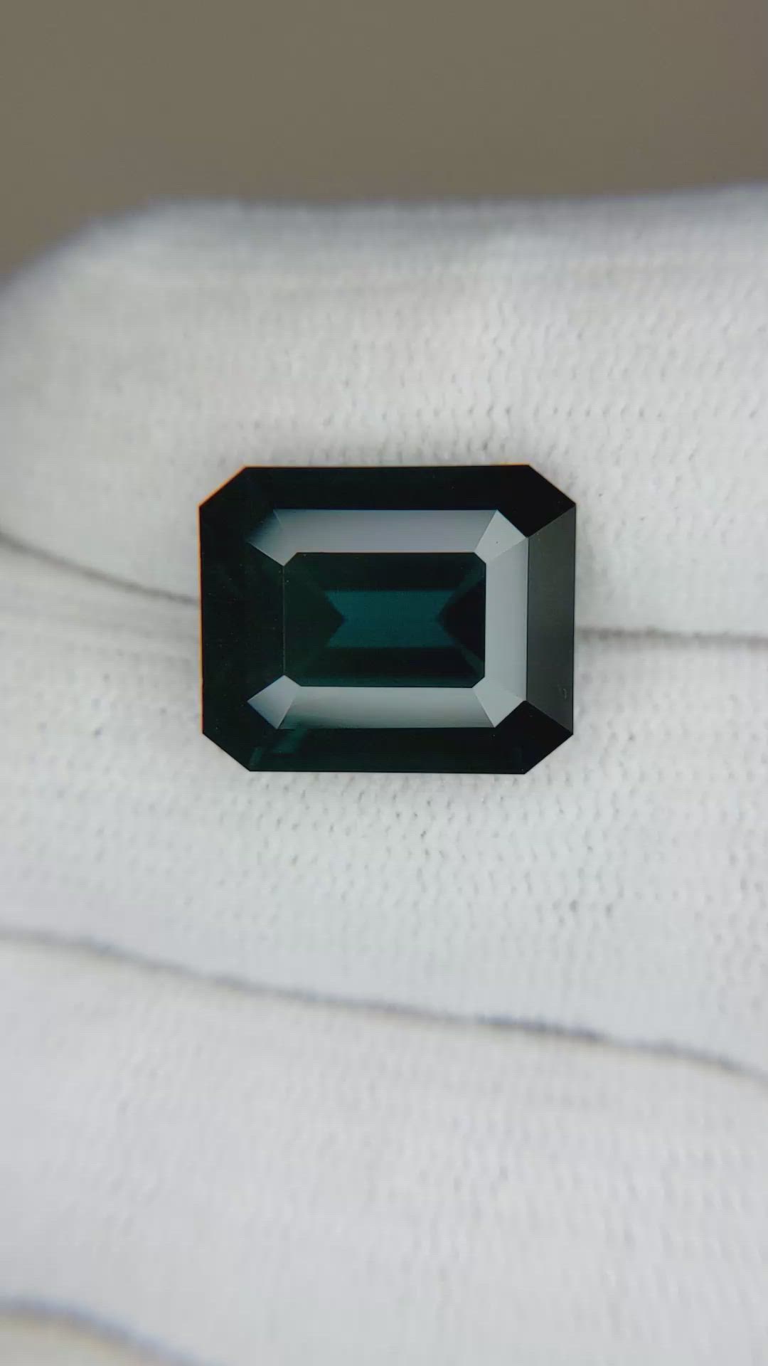 12.12 Ct. Greenish Blue Spinel from Burma (Myanmar) Size Video