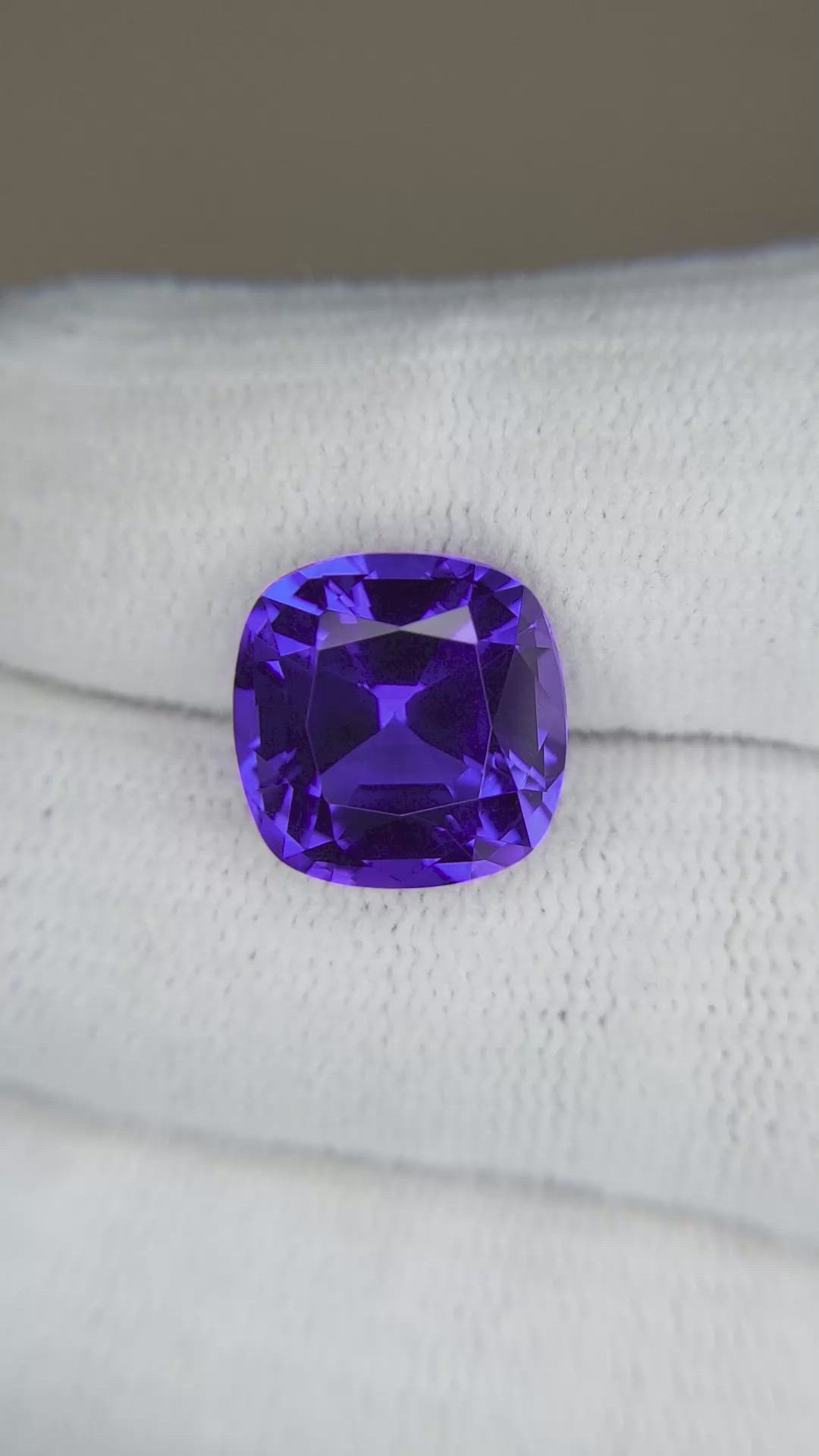 8.83 Ct. Violet Tanzanite from Tanzania Size Video