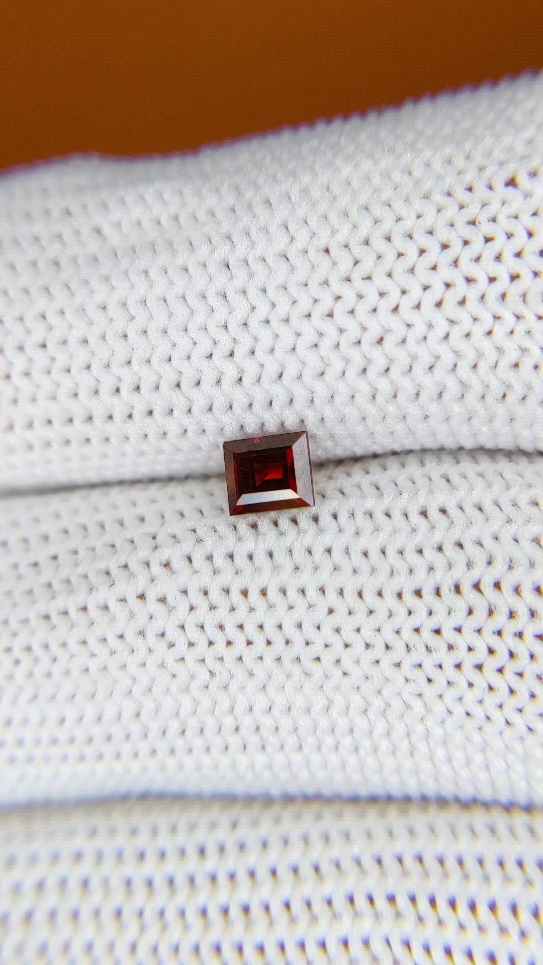 0.46 Ct. Red Rhodolite Garnet from Ceylon (Sri Lanka) Size Video