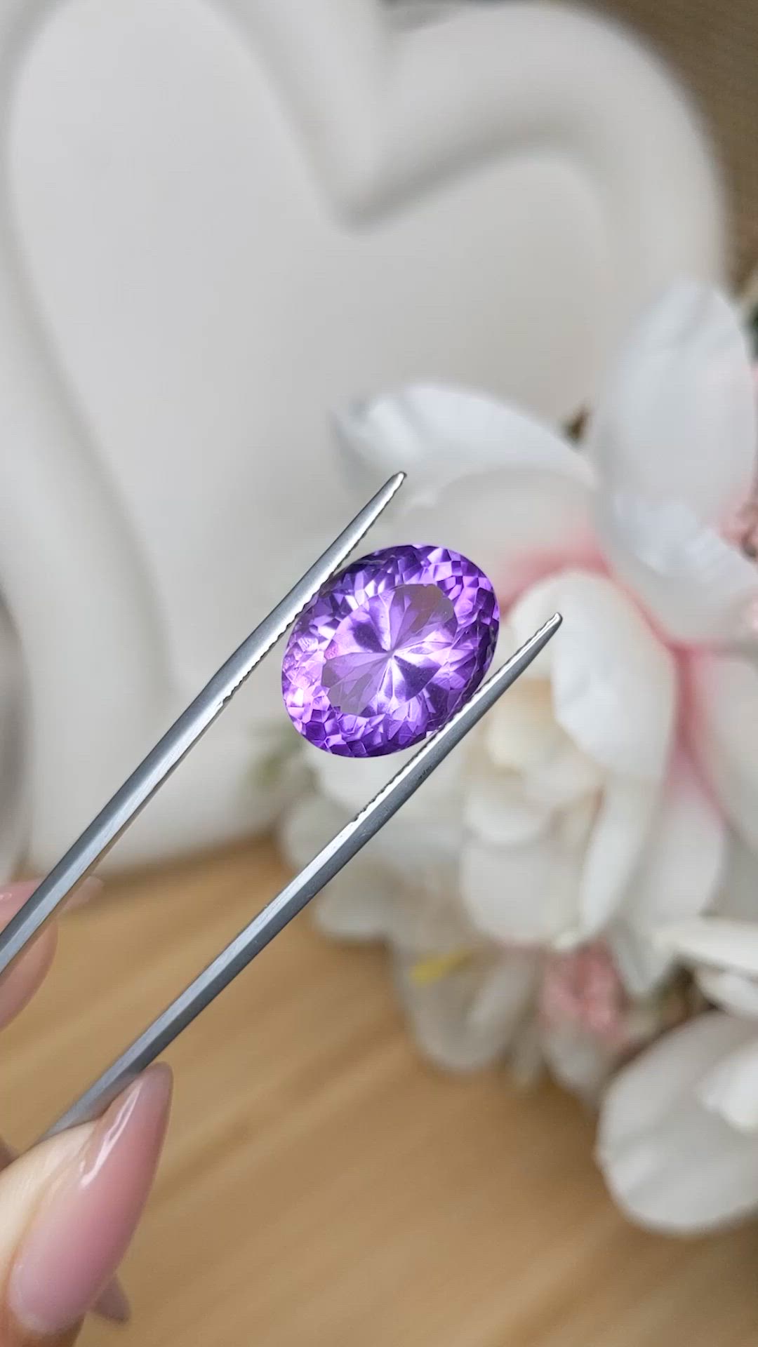 9.37 Ct. Purple Amethyst from Ceylon (Sri Lanka) Size Video
