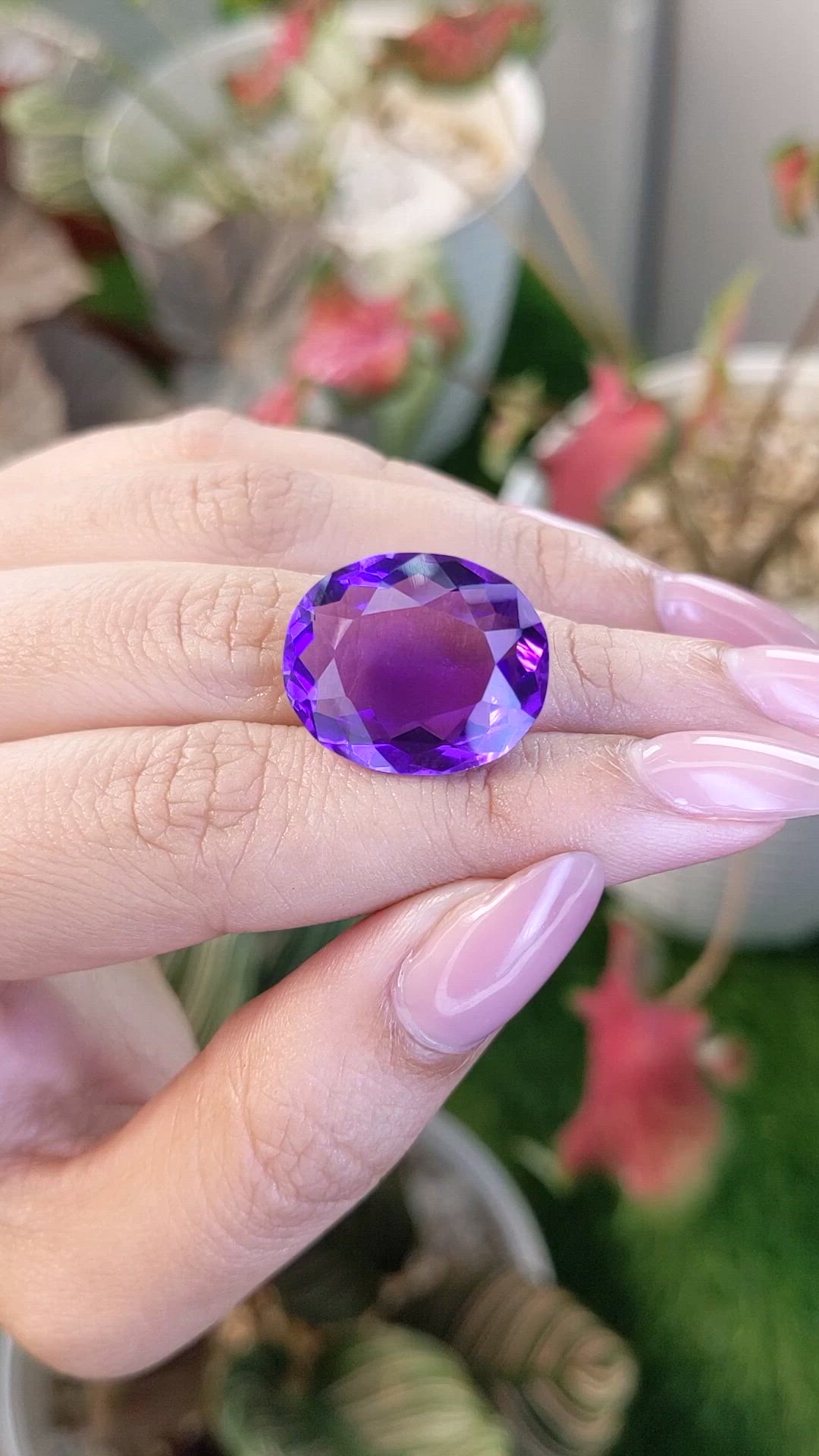 17.65 Ct. Purple Amethyst from Ceylon (Sri Lanka) Size Video