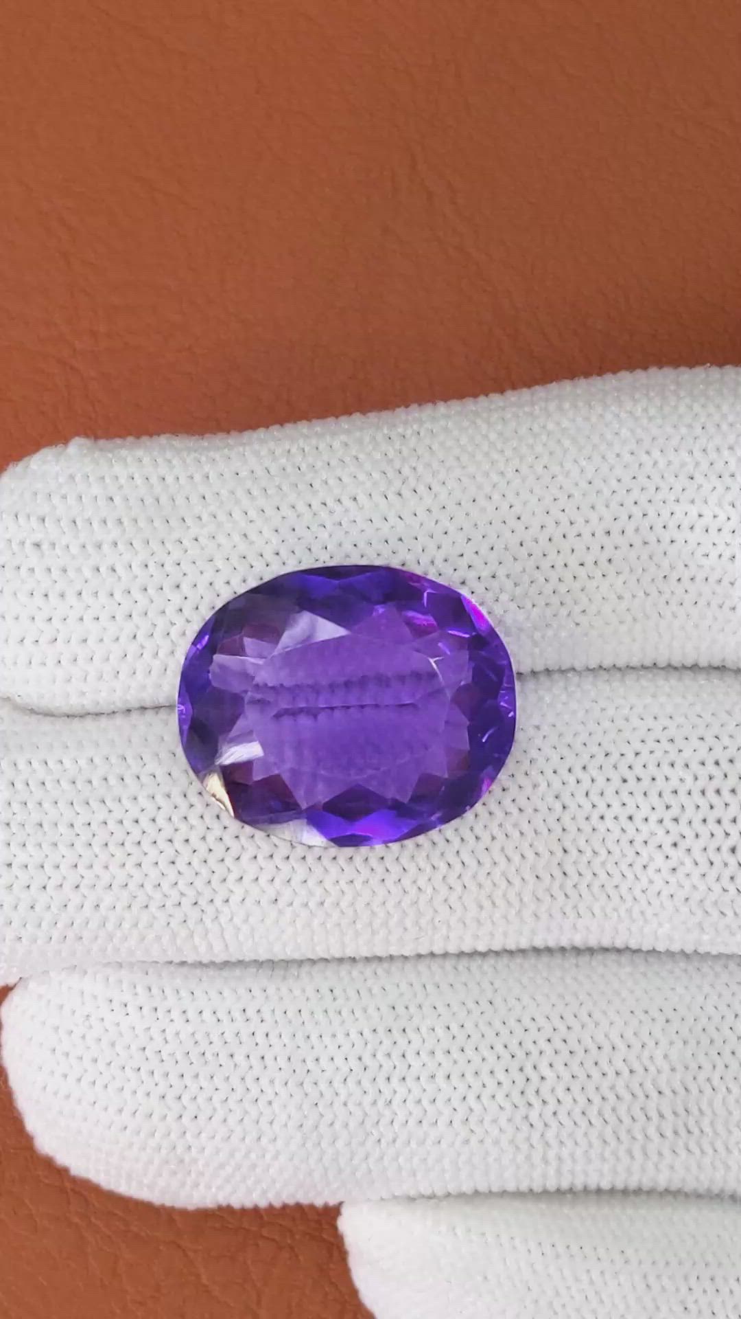 17.65 Ct. Purple Amethyst from Ceylon (Sri Lanka) Size Video