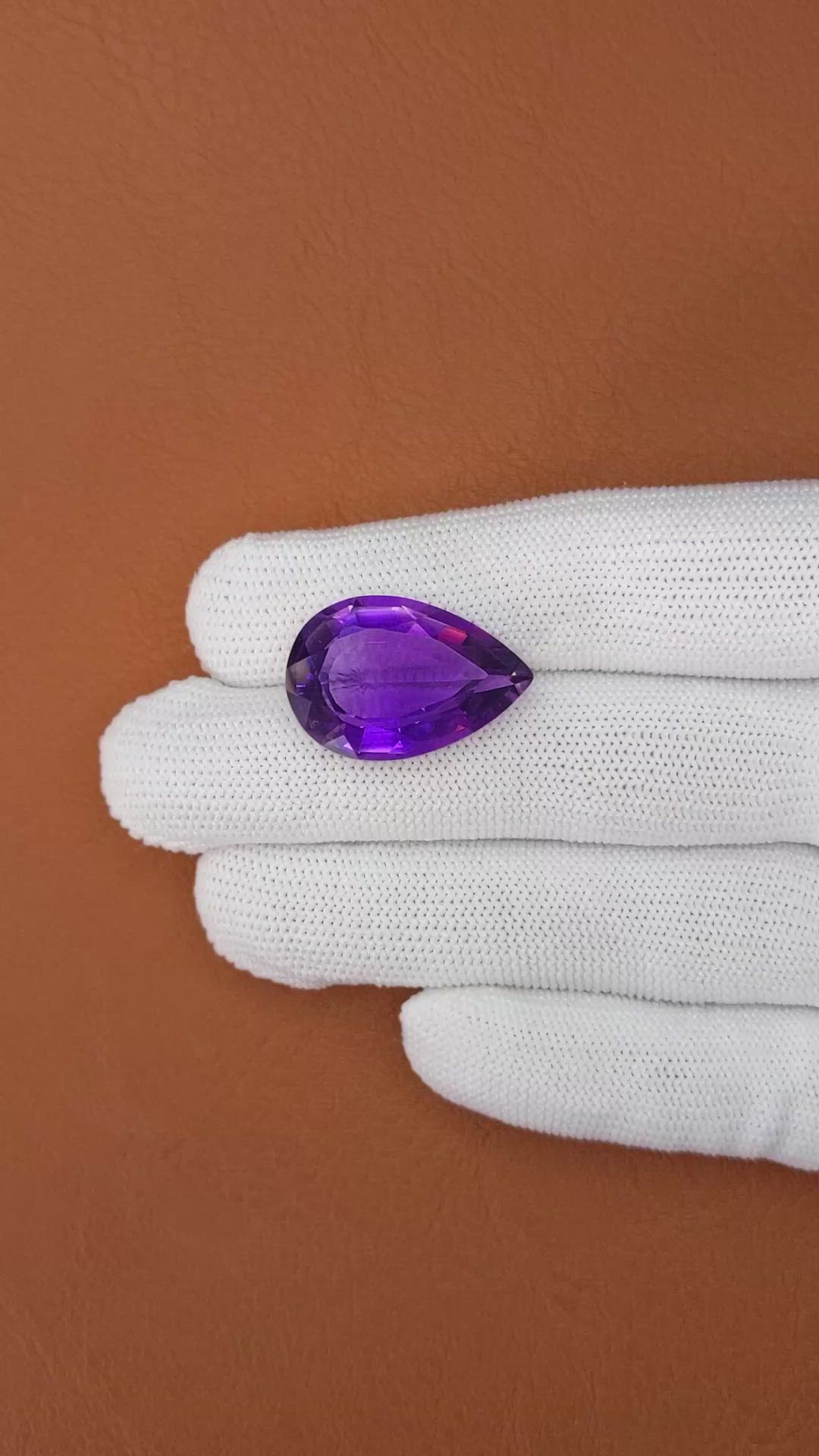 21.82 Ct. Purple Amethyst from Ceylon (Sri Lanka) Size Video