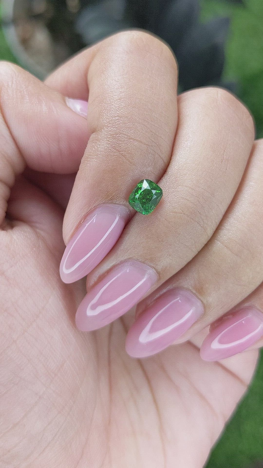 0.81 Ct. Tsavorite Garnet from Kenya Size Video