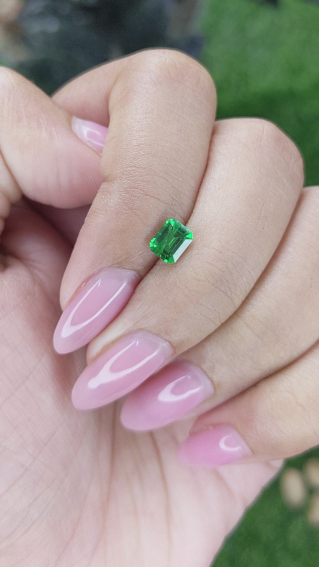 0.73 Ct. Tsavorite Garnet from Kenya Size Video