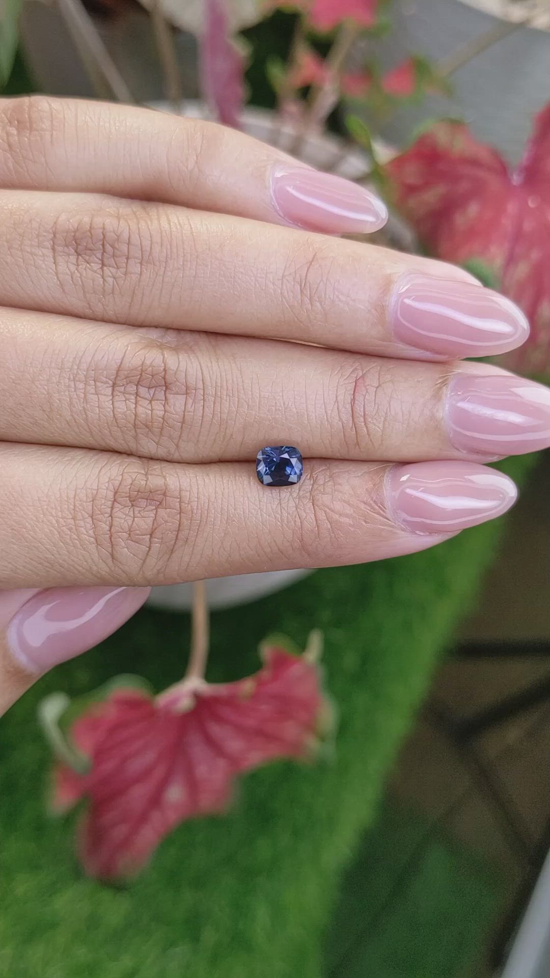 1.00 Ct. Blue Spinel from Ceylon (Sri Lanka) Size Video