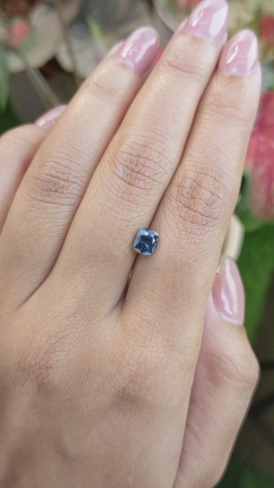 1.00 Ct. Blue Spinel from Ceylon (Sri Lanka) Size Video
