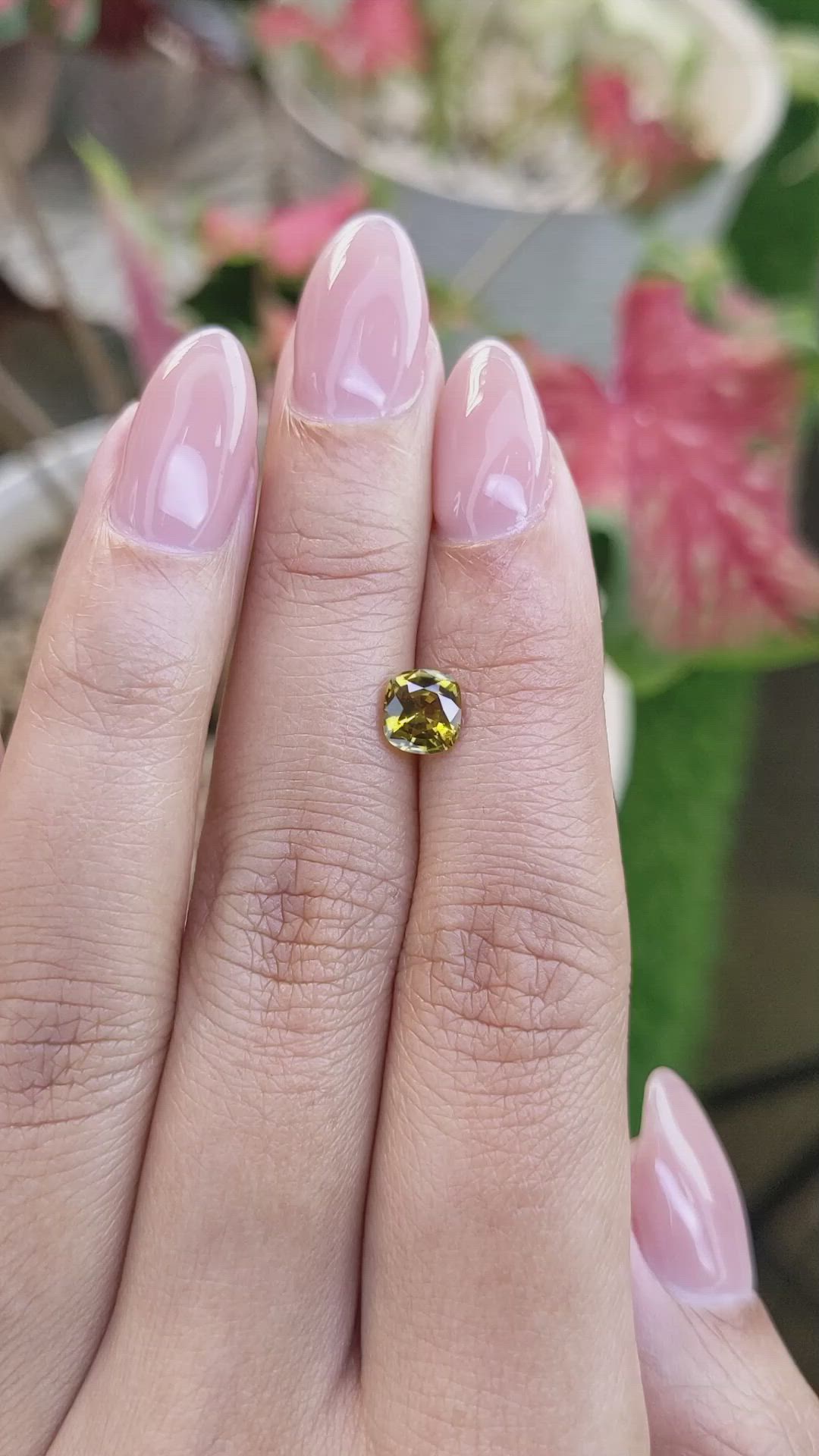 1.05 Ct. Brownish Yellow Zircon from Ceylon (Sri Lanka) Size Video