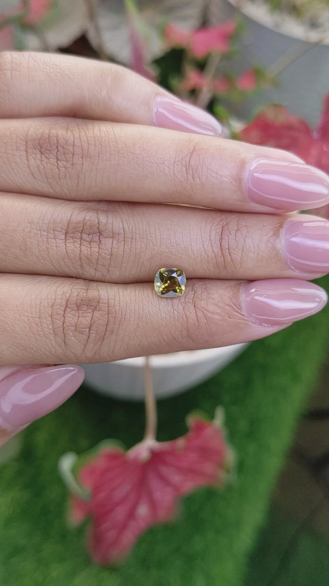1.05 Ct. Brownish Yellow Zircon from Ceylon (Sri Lanka) Size Video