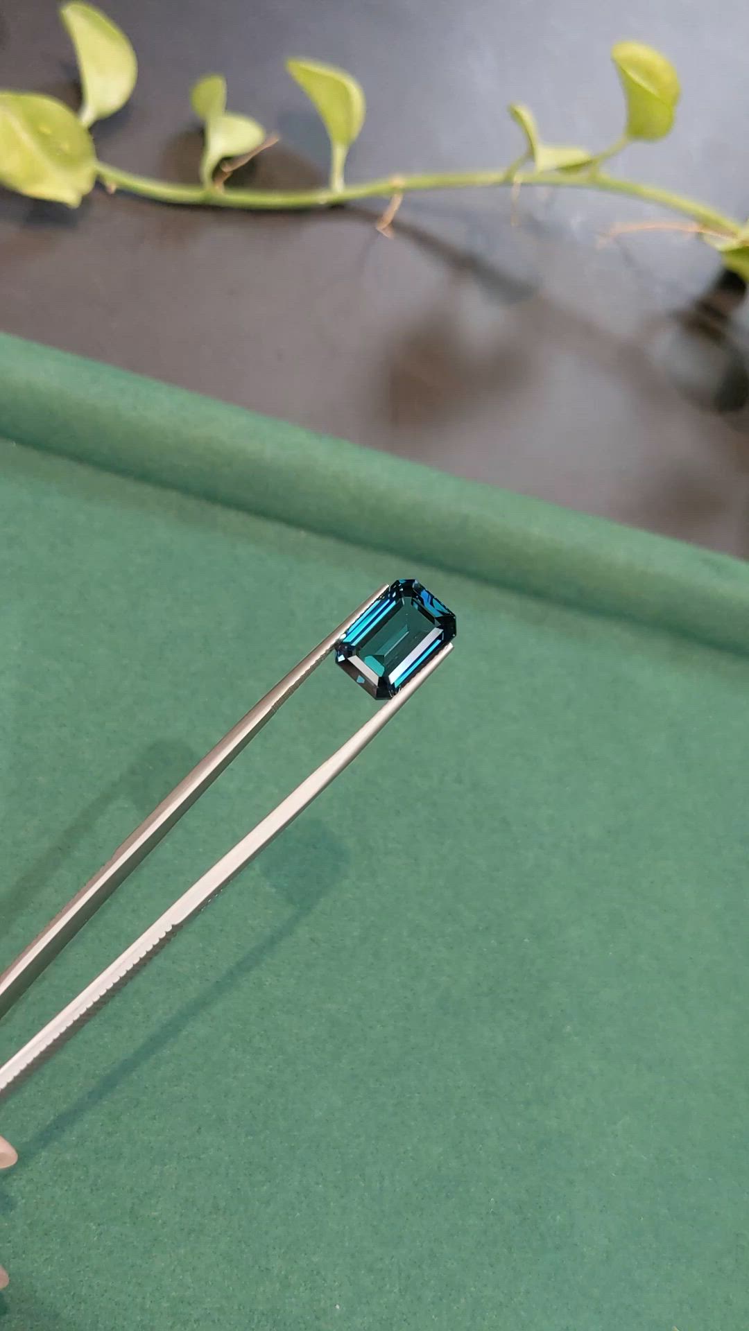 9.90 Ct. London Blue Topaz from Brazil Size Video
