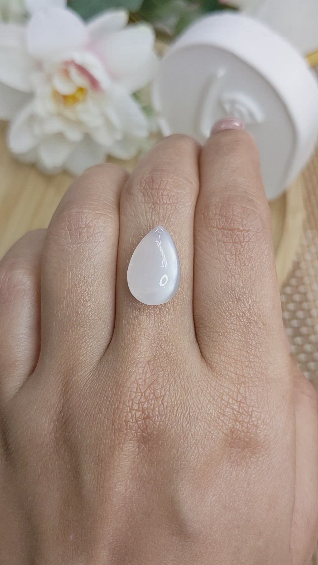 6.95 Ct. White Cabochon Moonstone from Ceylon (Sri Lanka) Size Video