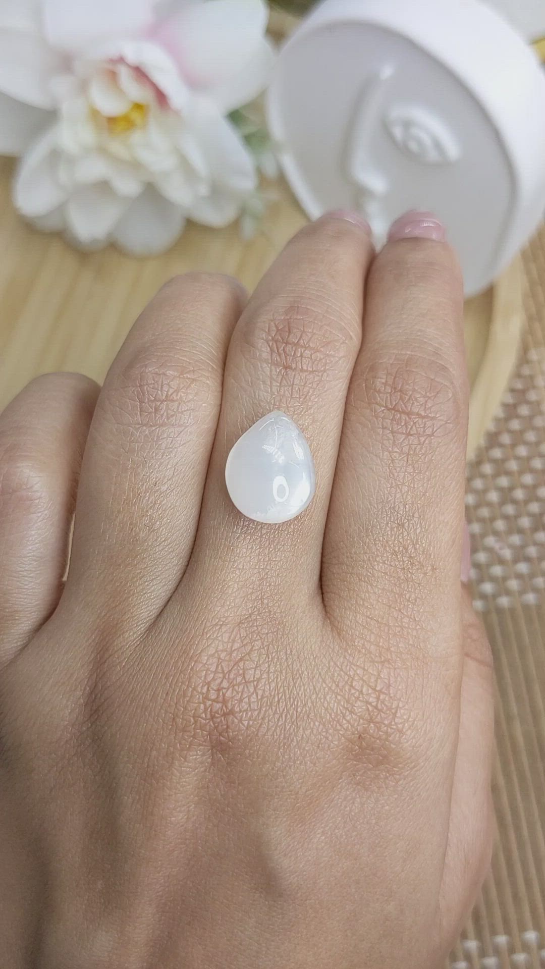 6.67 Ct. White Cabochon Moonstone from Ceylon (Sri Lanka) Size Video