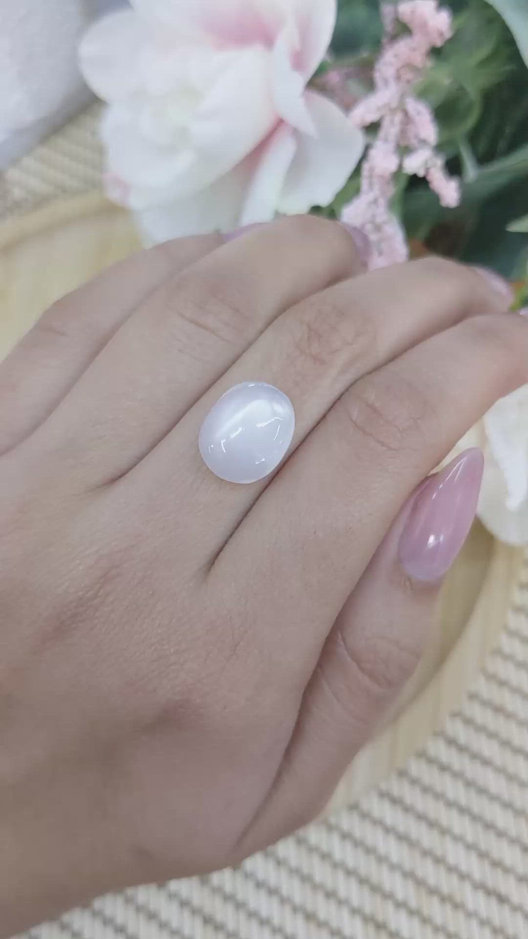 6.93 Ct. Blue Flash Cabochon Moonstone from Ceylon (Sri Lanka) Size Video