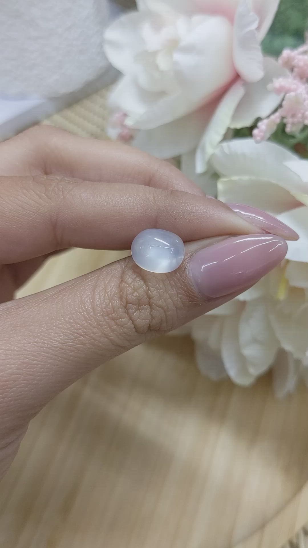 3.96 Ct. Blue Flash Cabochon Moonstone from Ceylon (Sri Lanka) Size Video