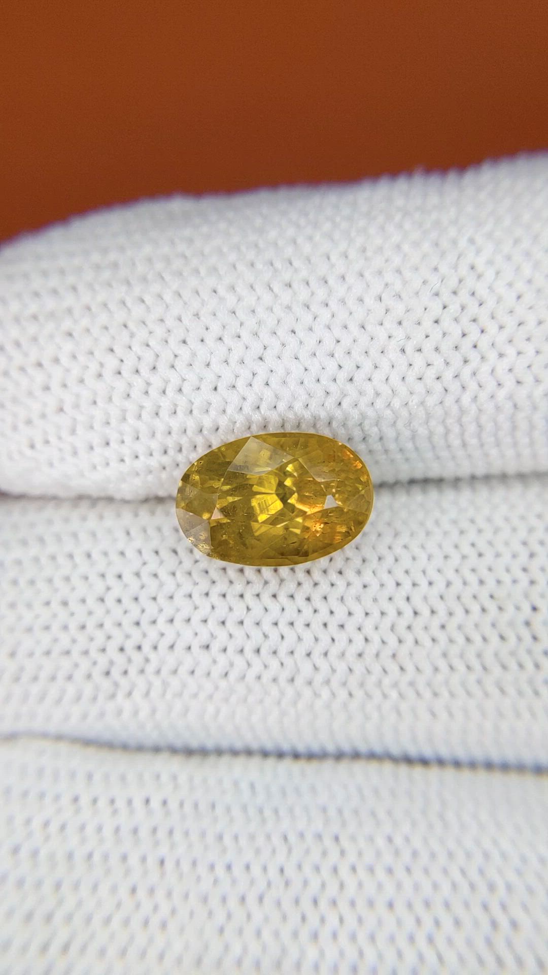 4.14 Ct. Brownish Yellow Chrysoberyl from Ceylon (Sri Lanka) Size Video