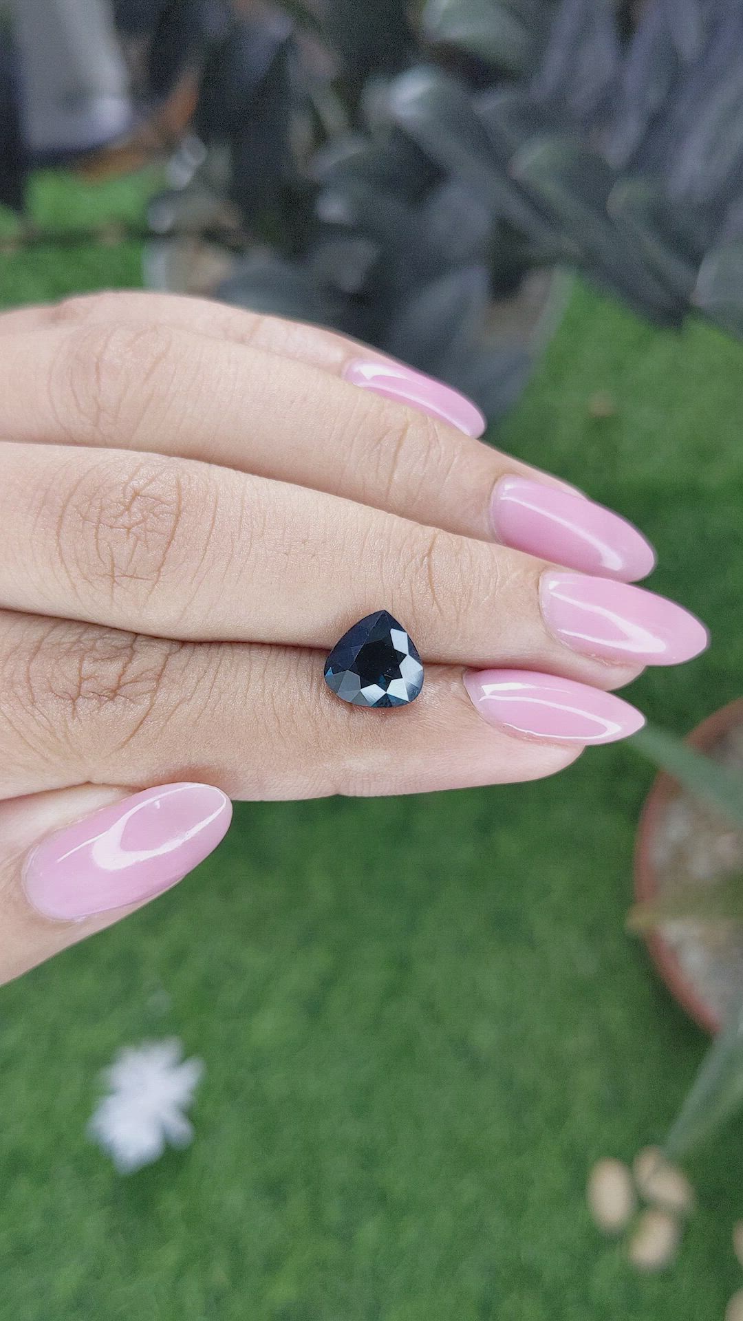 2.59 Ct. Blue Spinel from Ceylon (Sri Lanka) Size Video