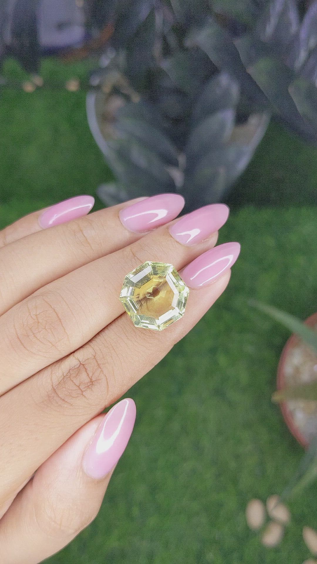 12.61 Ct. Greenish Yellow Citrine from Ceylon (Sri Lanka) Size Video