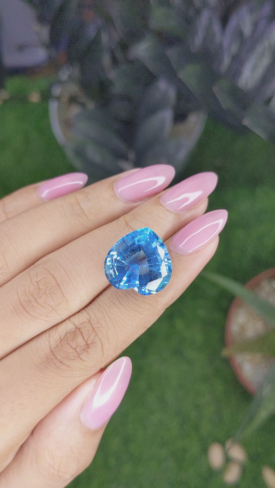 17.69 Ct. Blue Topaz from Ceylon (Sri Lanka) Size Video