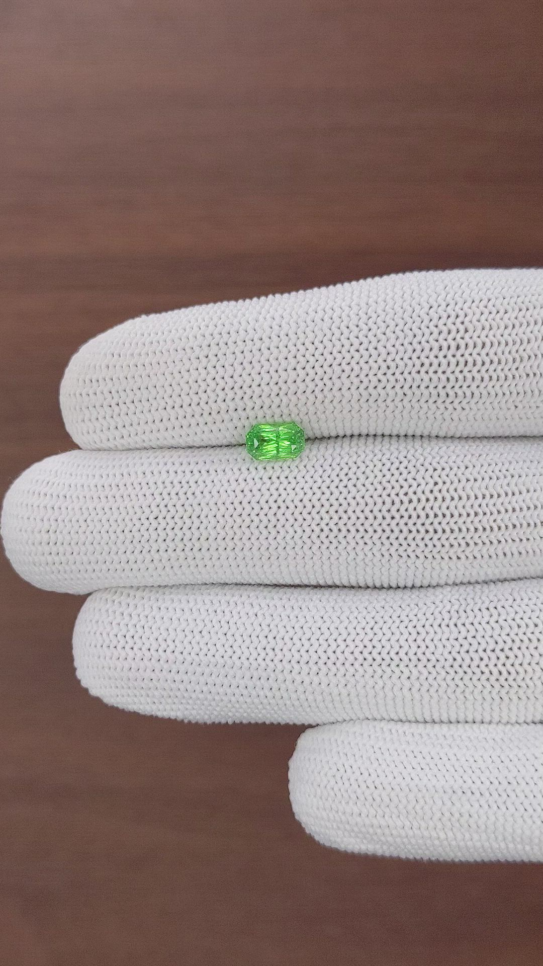 0.95 Ct. Tsavorite Garnet from Tanzania Size Video