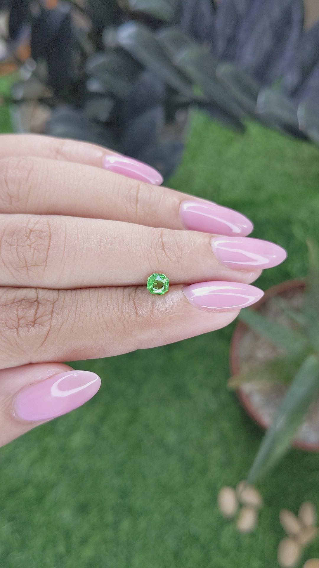 0.40 Ct. Tsavorite Garnet from Tanzania Size Video