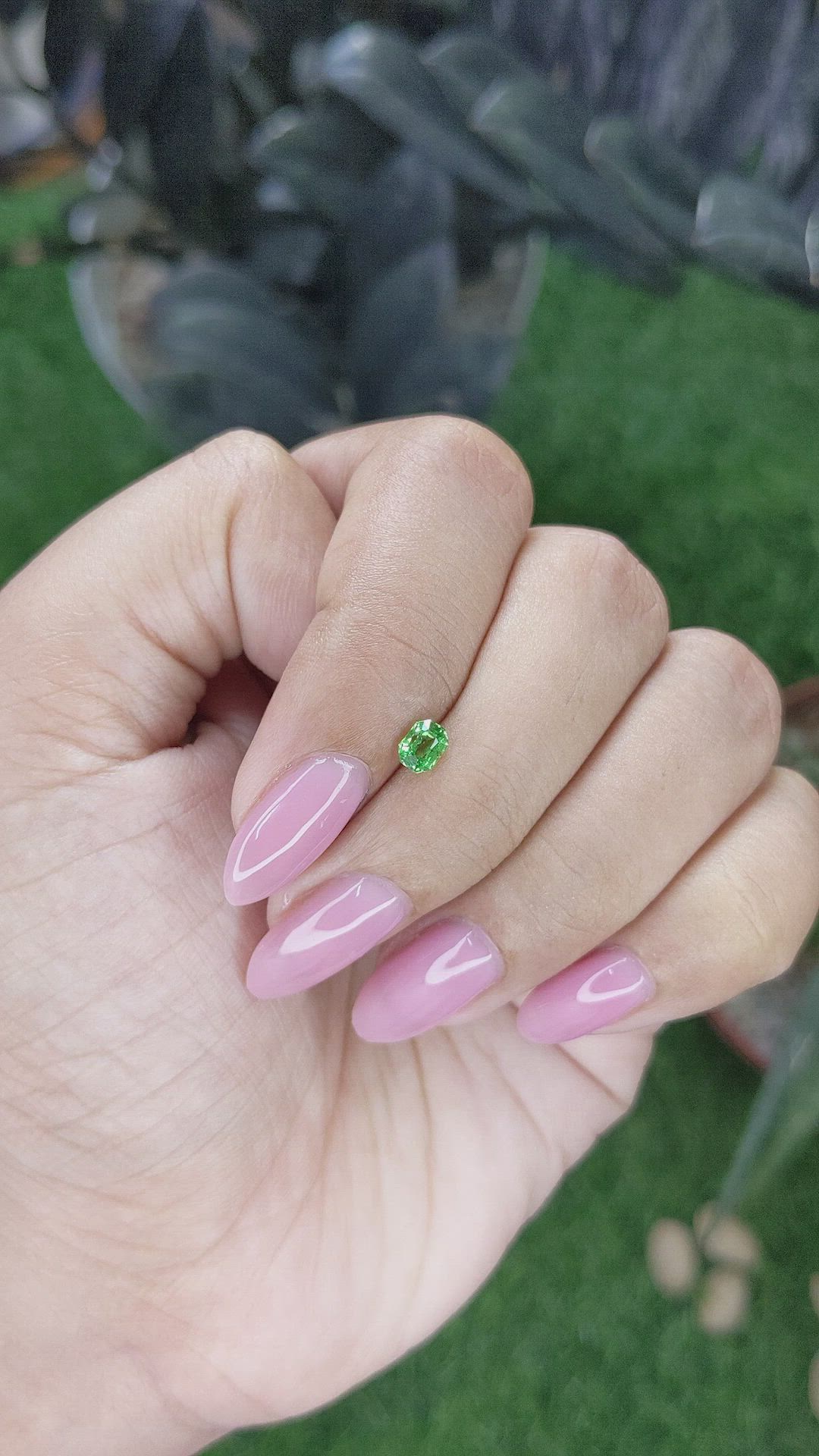 0.40 Ct. Tsavorite Garnet from Tanzania Size Video