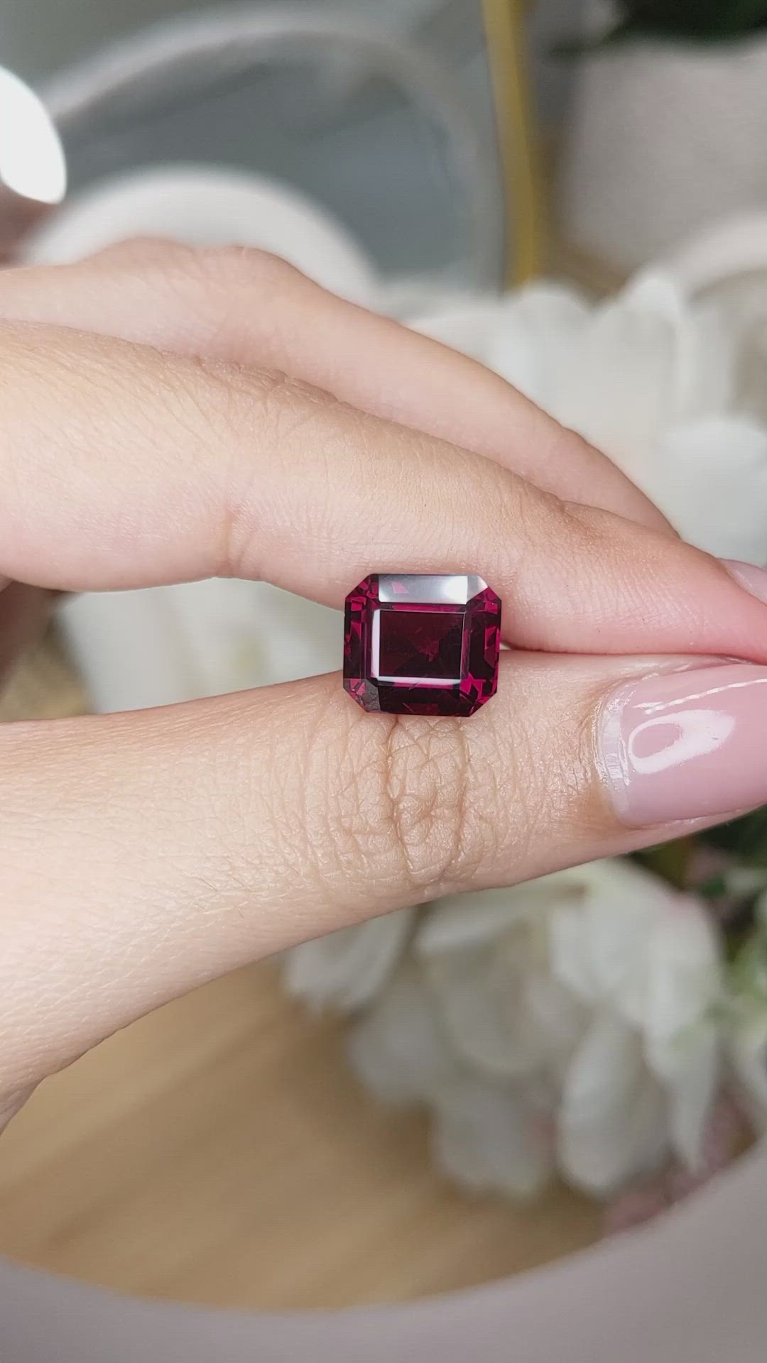 6.99 Ct. Purplish Red Garnet from Ceylon (Sri Lanka) Size Video