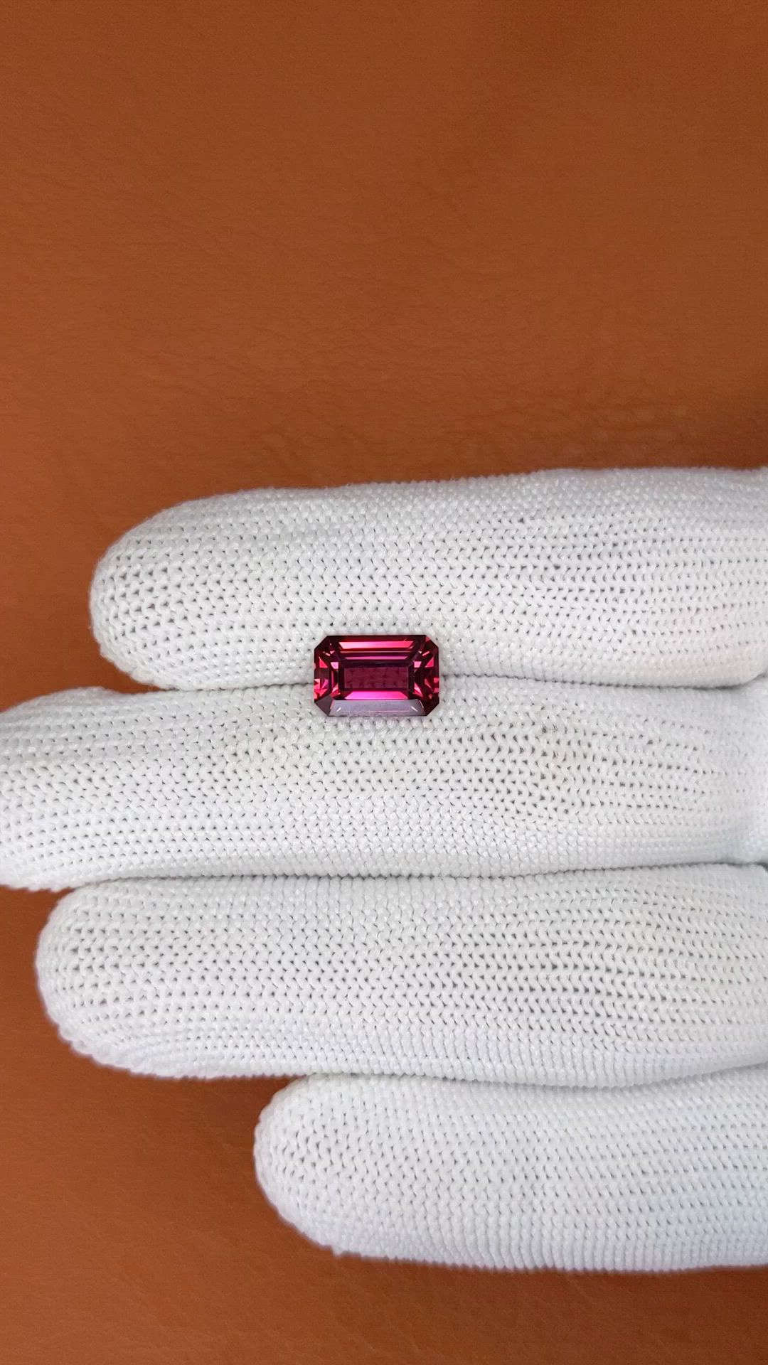 3.39 Ct. Reddish Pink Garnet from Ceylon (Sri Lanka) Size Video
